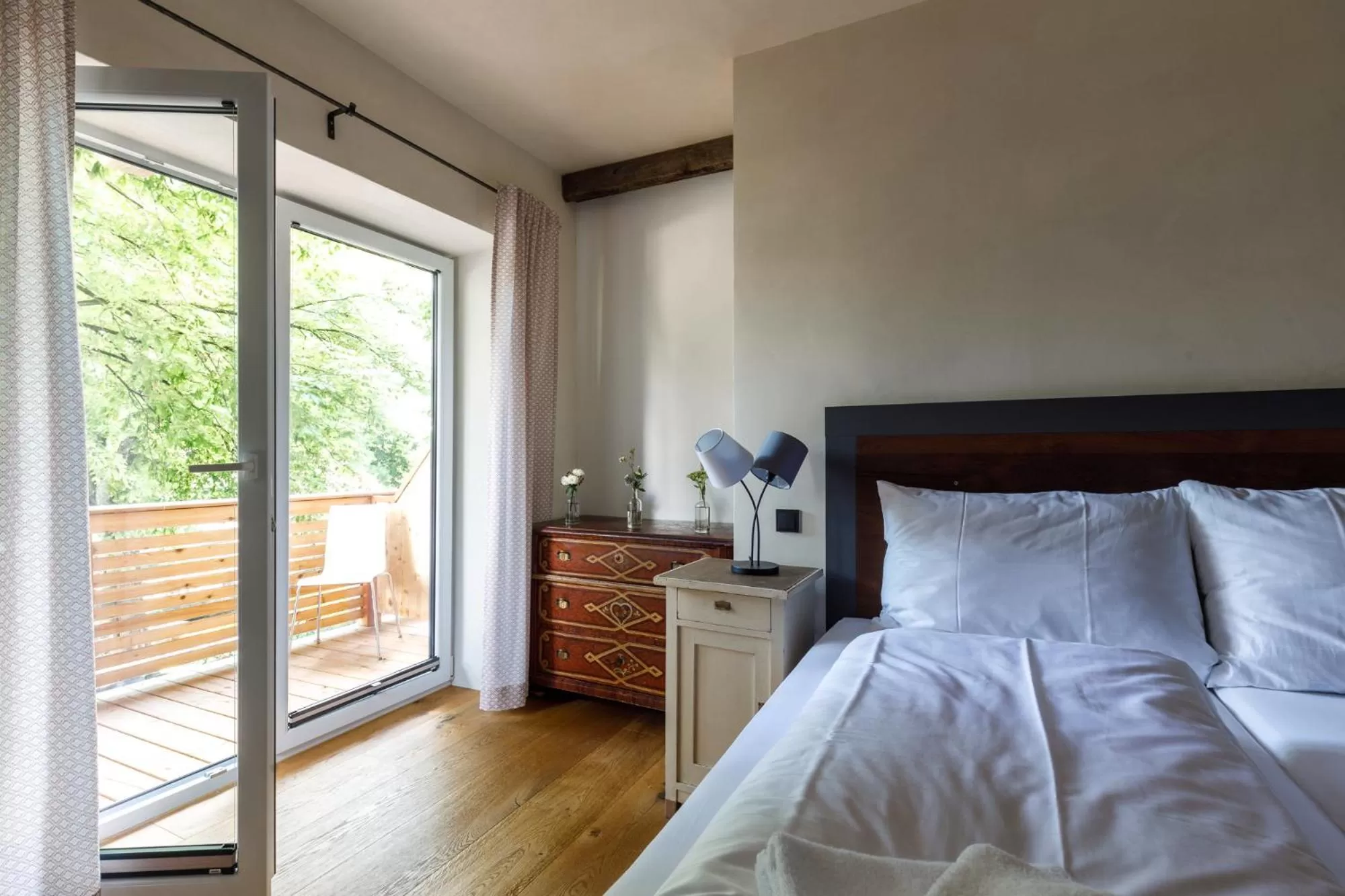 Balcony/Terrace, Bed in Bergwirt Hotel & Gasthof