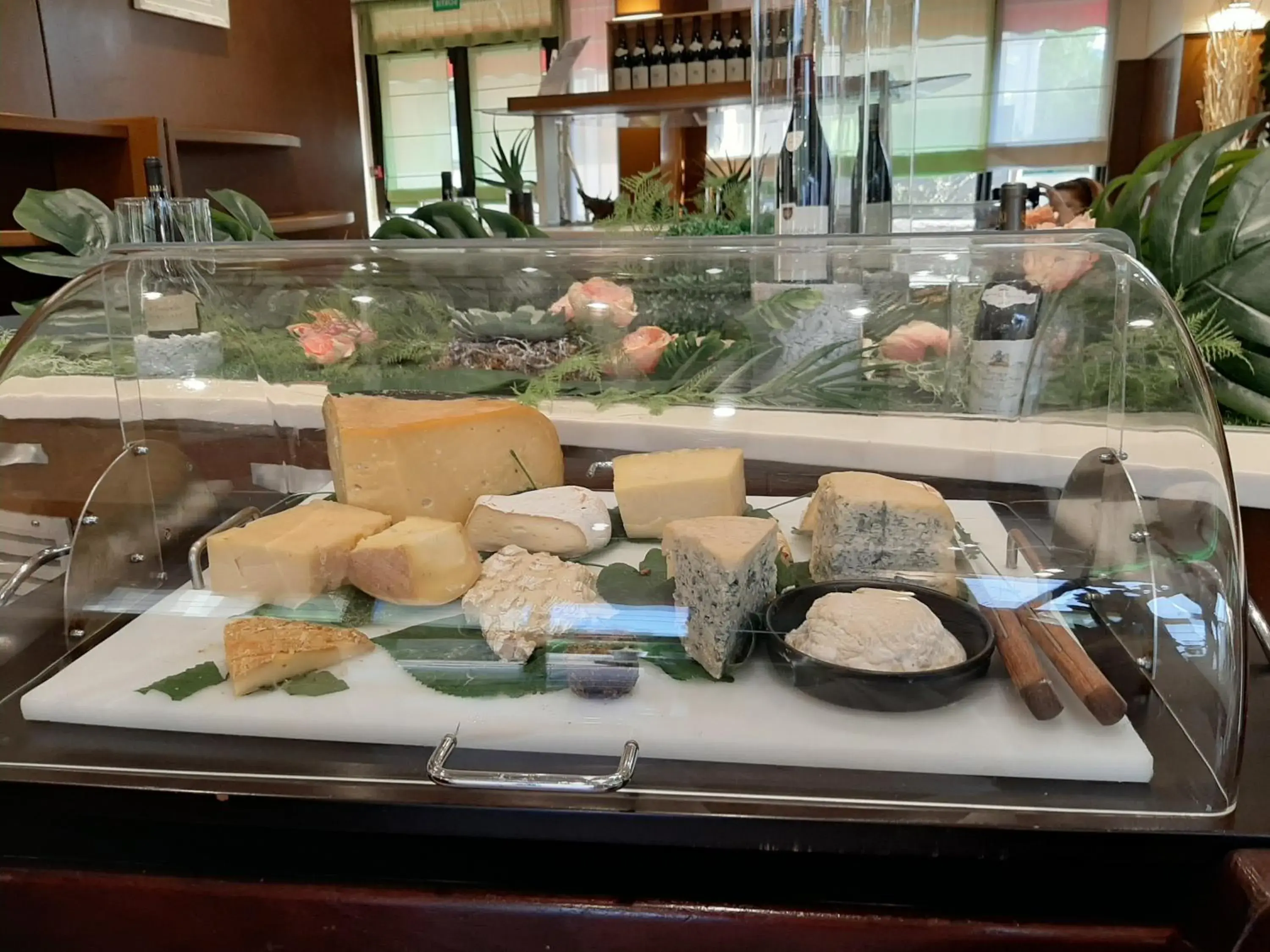 Restaurant/places to eat in Kyriad Hotel Nevers Centre Restaurant/places to eat in Kyriad Hotel Nevers Centre