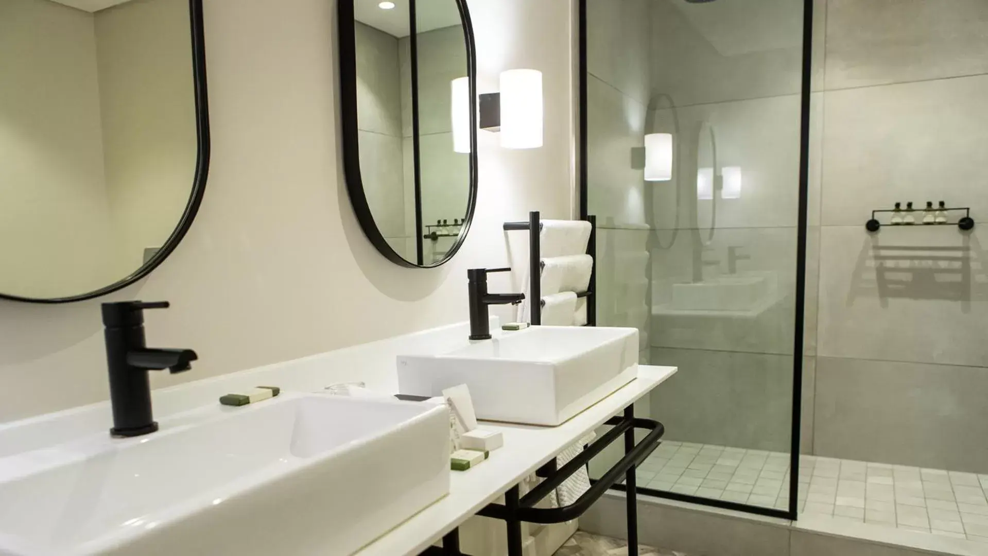 Bathroom in Victoria & Alfred Hotel by NEWMARK