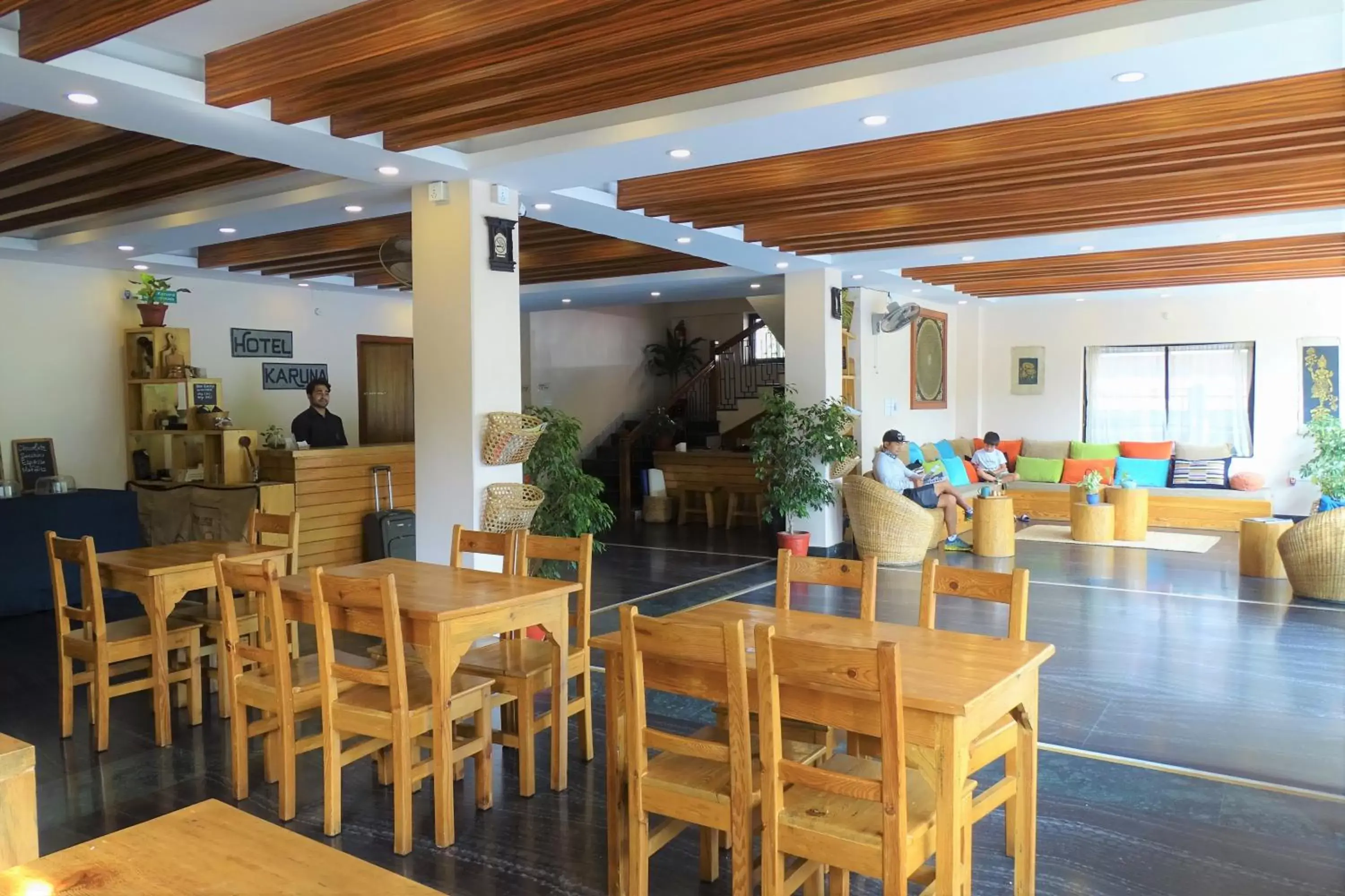 Staff, Restaurant/Places to Eat in Hotel Karuna