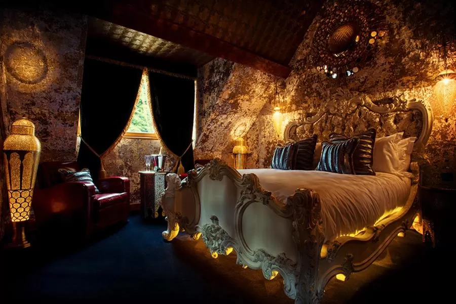 Garden House Deluxe in Crazy Bear Stadhampton