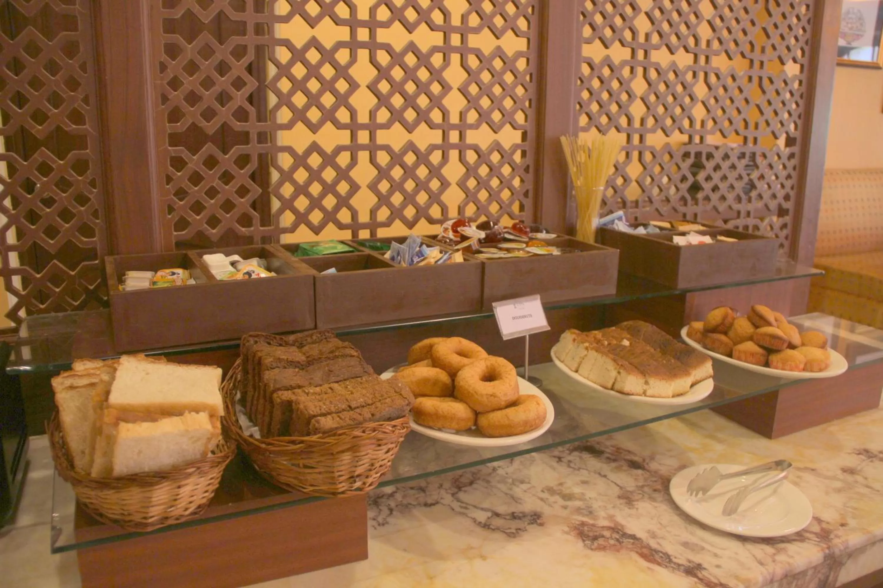 Restaurant/places to eat in jüSTa Rajputana Resort & Convention Centre, Udaipur