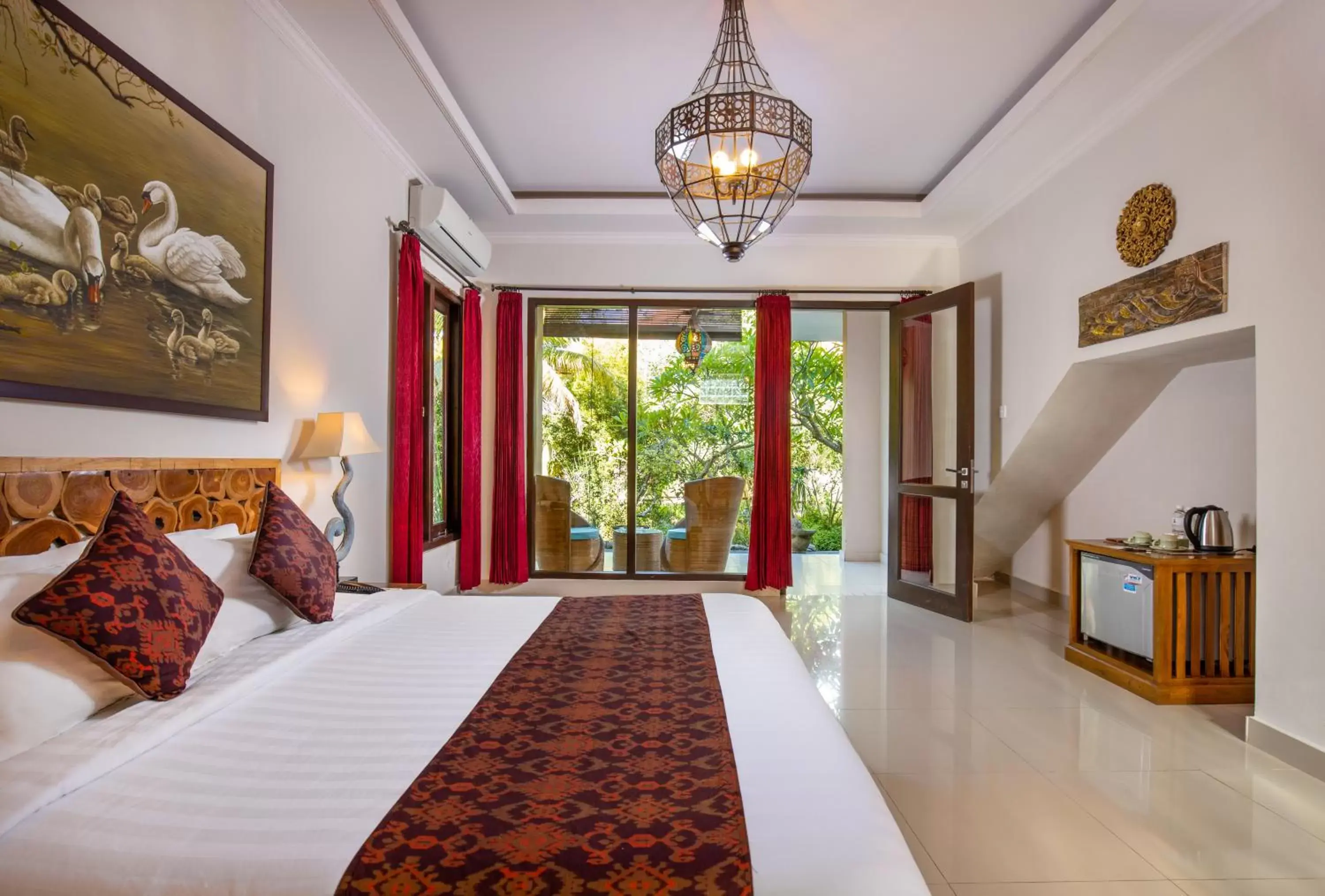 Double or Twin Room with Garden View in Green Field Hotel and Restaurant Double or Twin Room with Garden View in Green Field Hotel and Restaurant