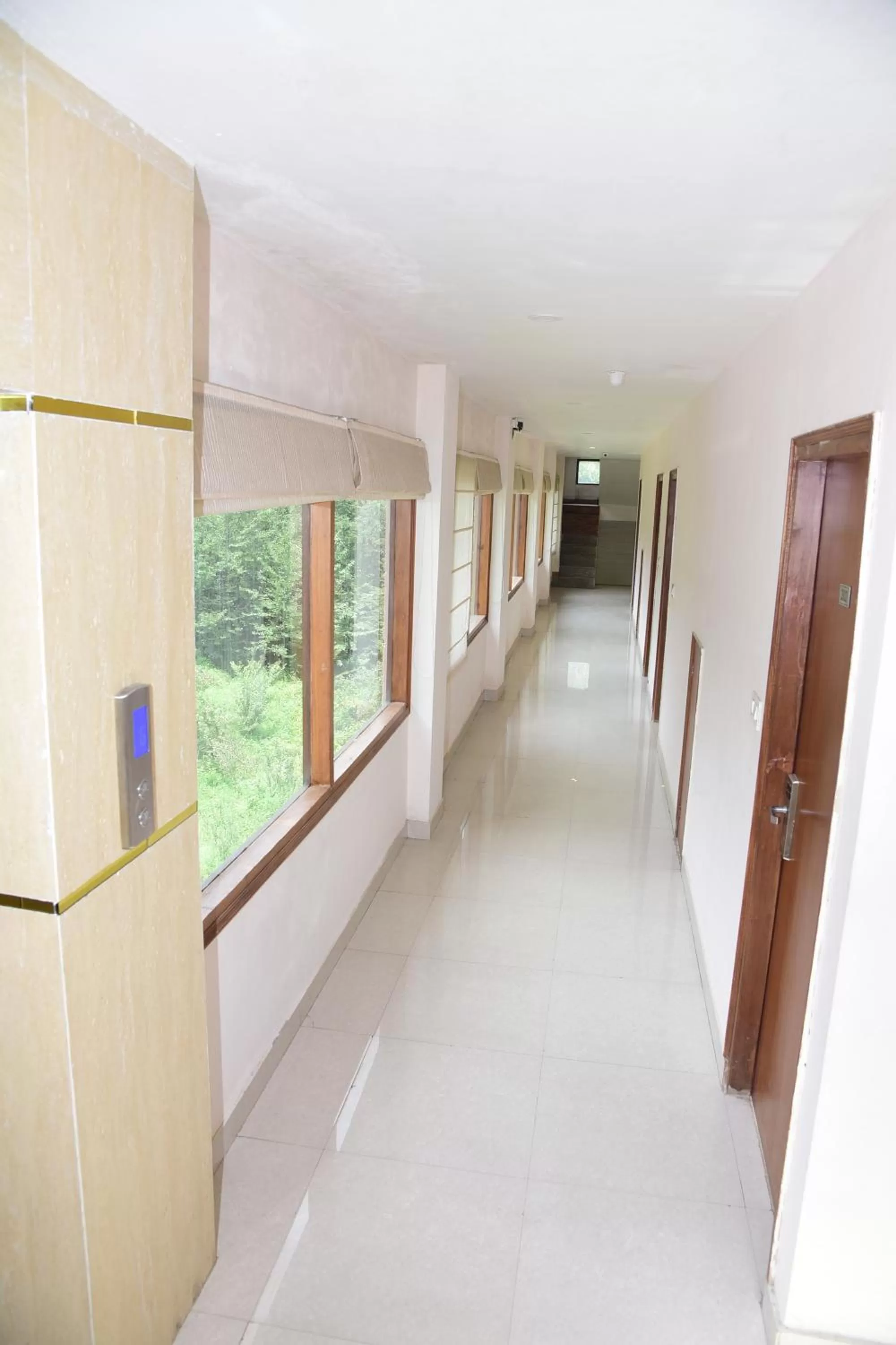 Balcony/Terrace in Hotel Ambika Resort Manali