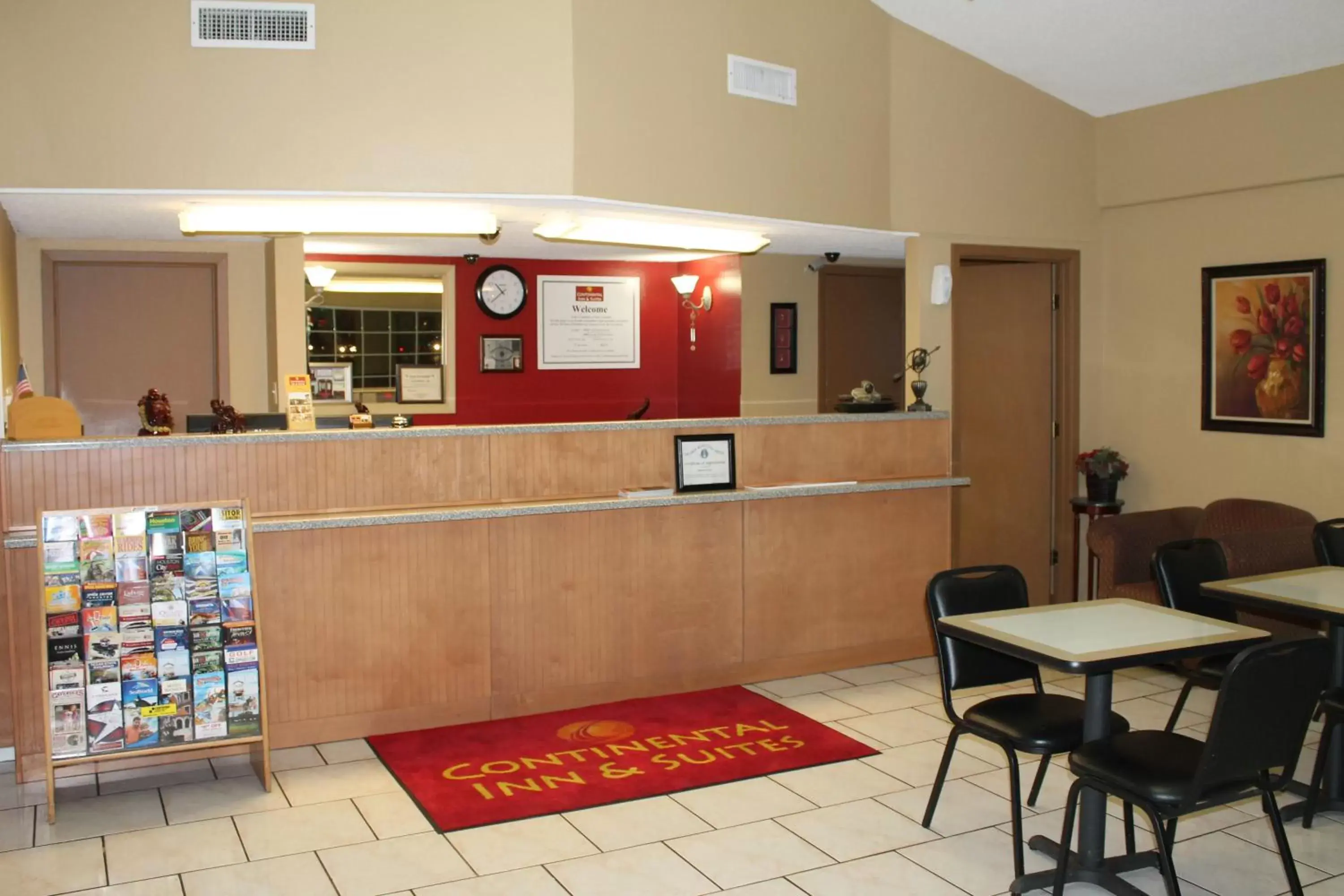 Lobby or reception, Lobby/Reception in Continental Inn and Suites