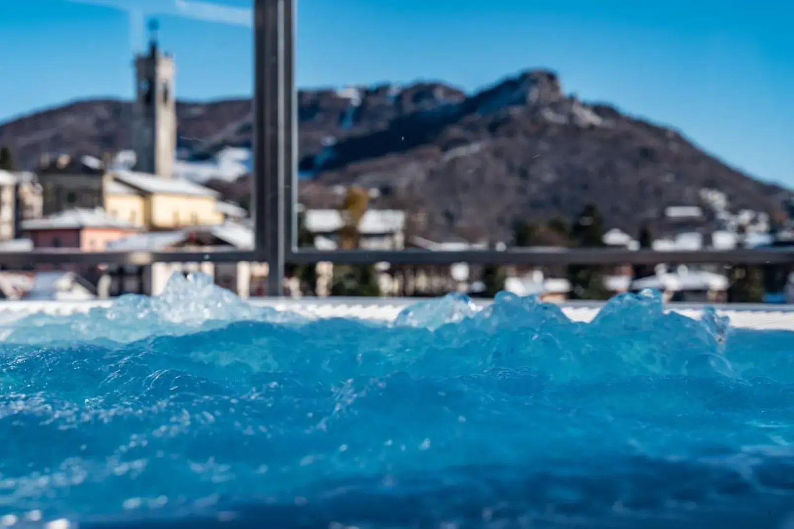 Hot Tub, Winter in T'ami Hotel Resort Spa