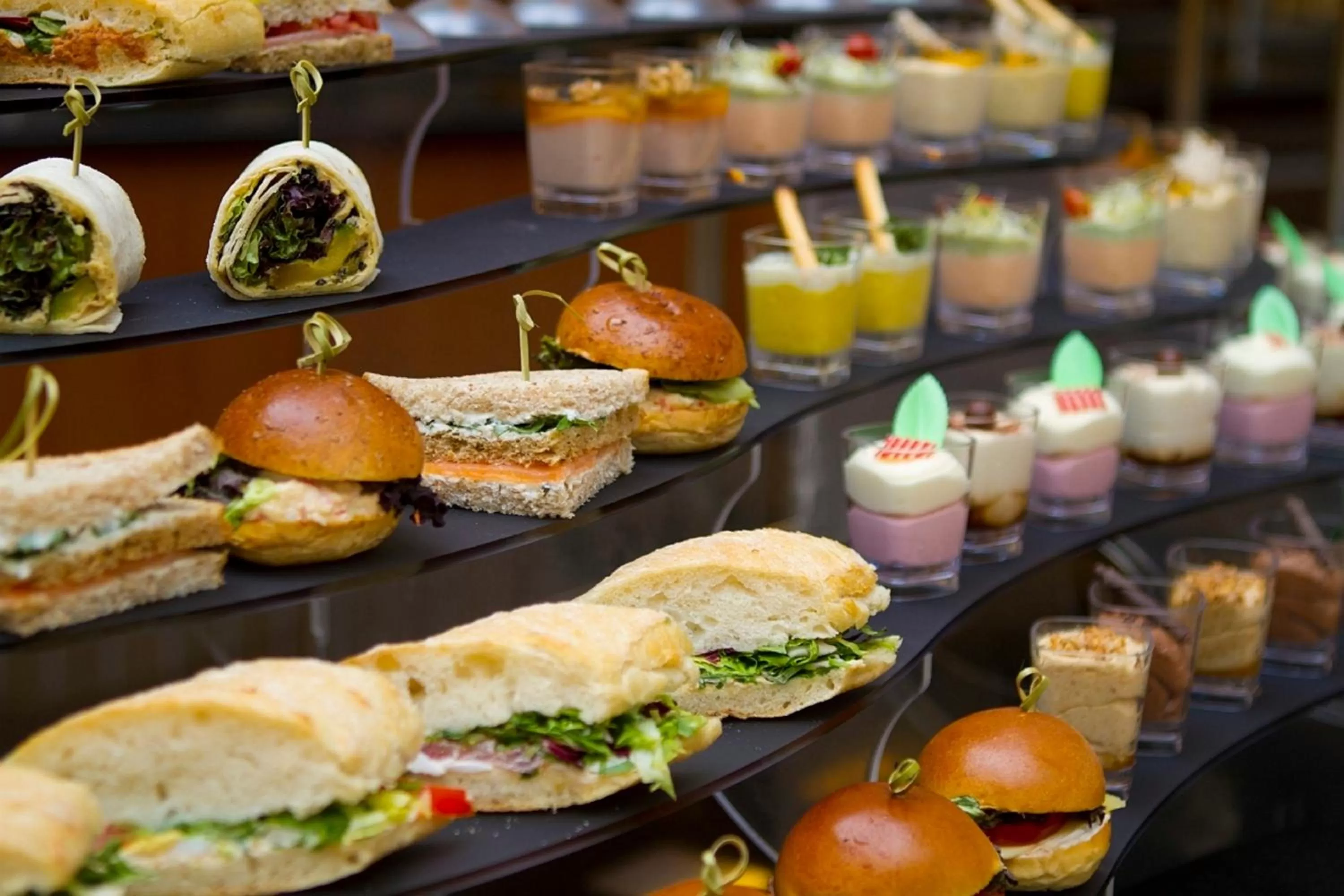 Restaurant/places to eat in Holiday Inn Gent Expo by IHG