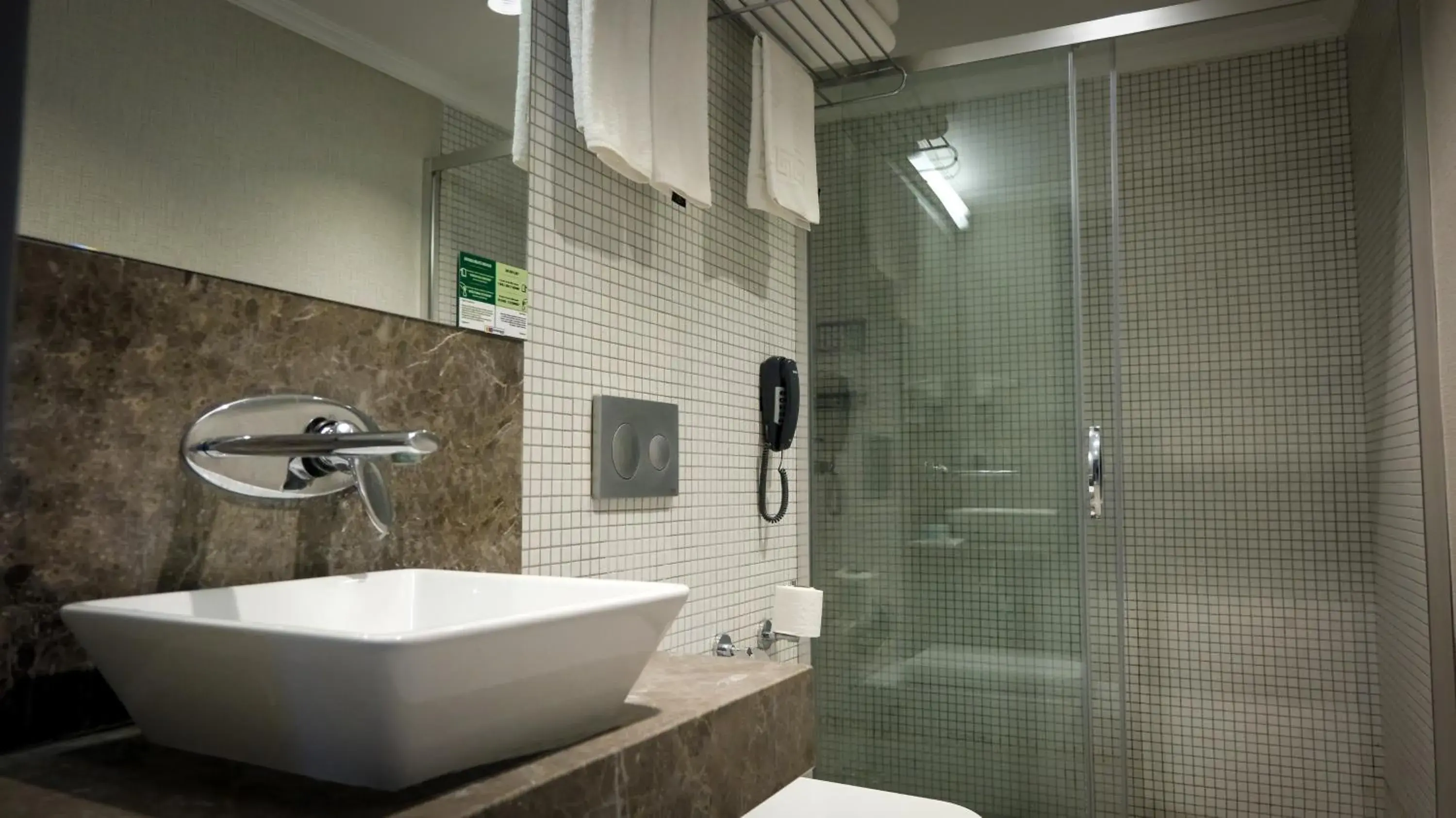 Shower, Bathroom in Kervansaray Bursa City Otel