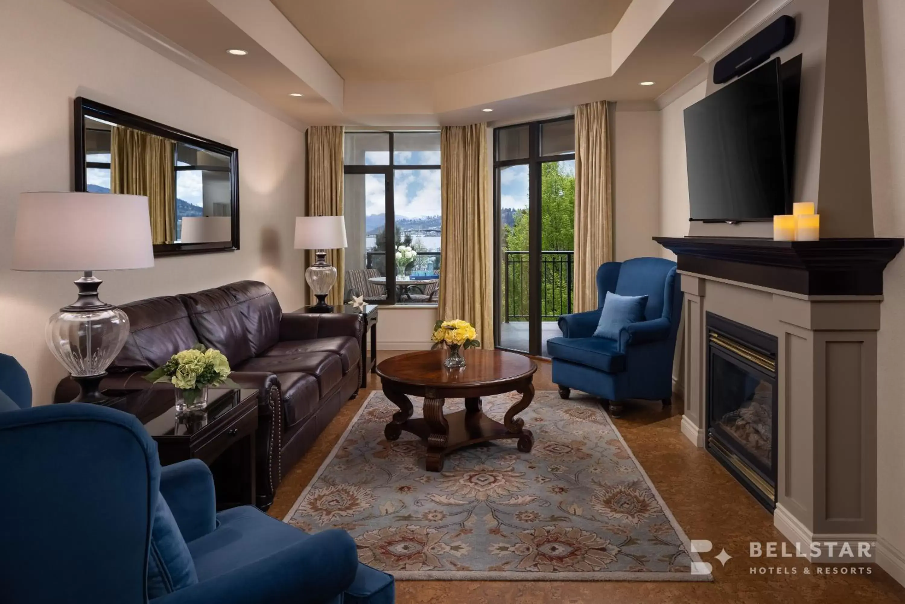 TV and multimedia, Seating Area in The Royal Kelowna - Bellstar Hotels & Resorts