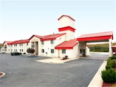 Facade/entrance in Ramada by Wyndham Columbia Facade/entrance in Ramada by Wyndham Columbia