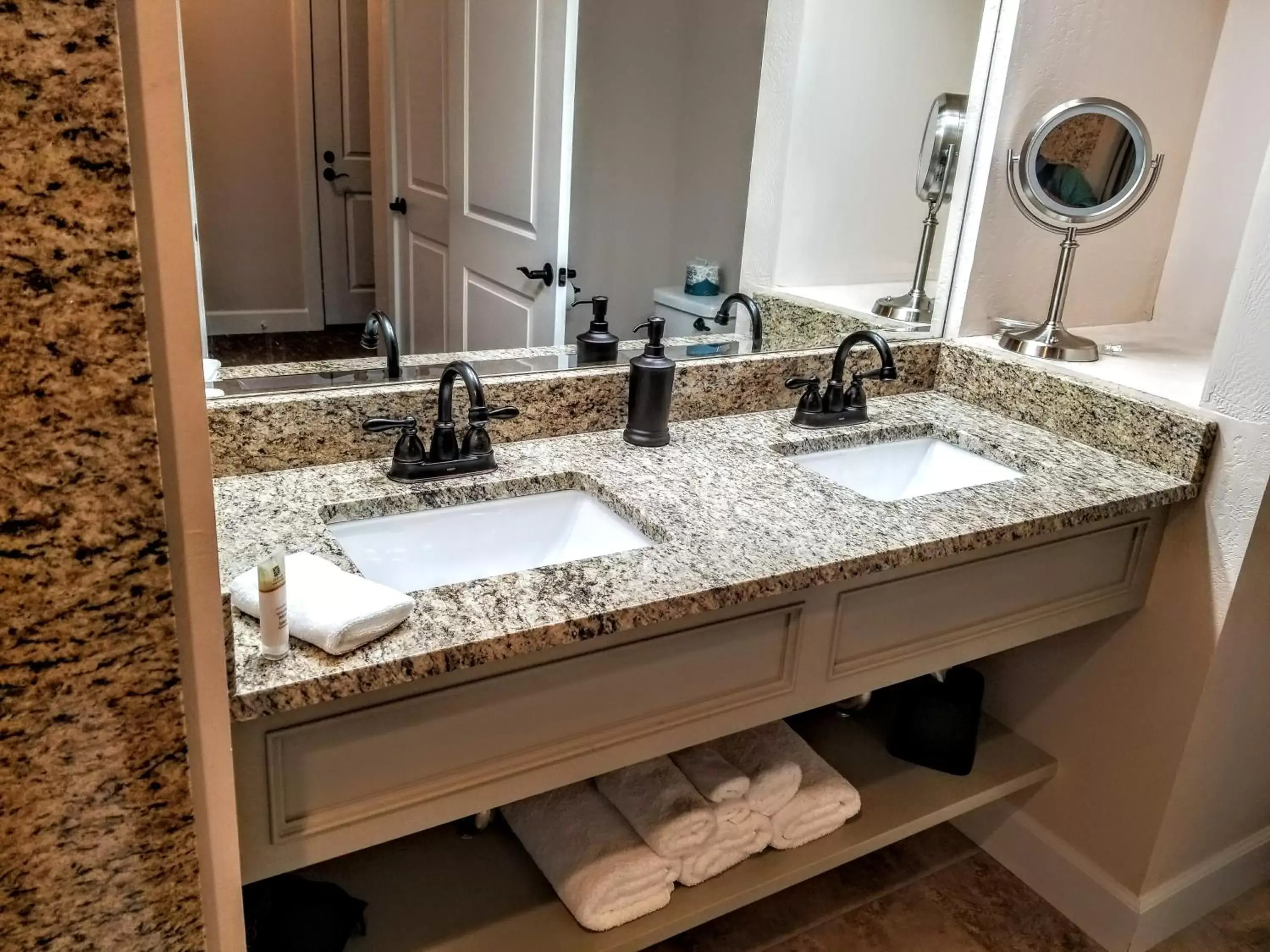 Bathroom in Resort at Eagle Point Golf Club Lodging