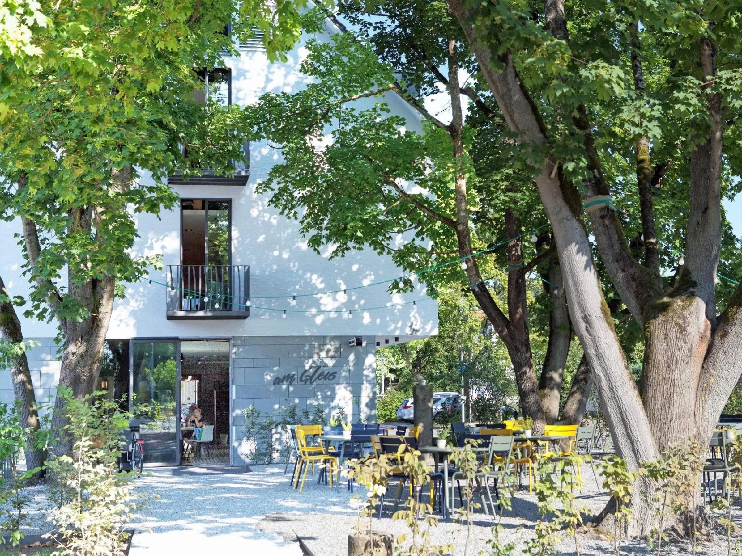 Property building in Radhotel am Gleis