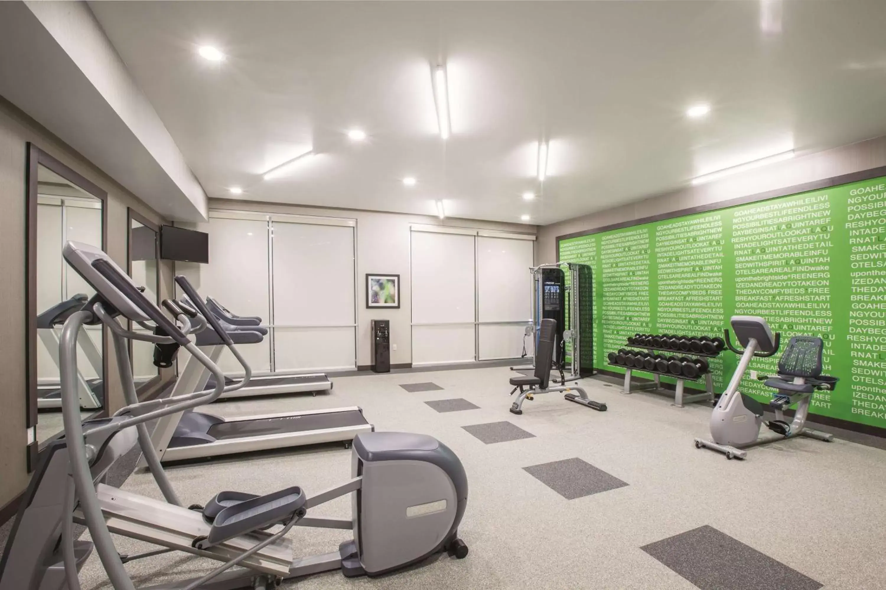 Fitness centre/facilities, Fitness Center/Facilities in La Quinta by Wyndham Tulsa Broken Arrow