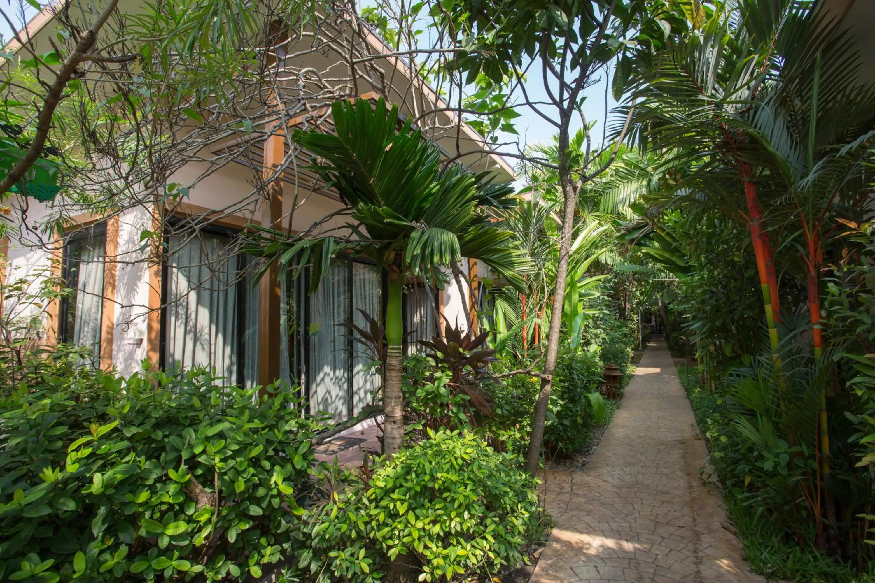 Garden in PloyKhumThong Boutique Resort