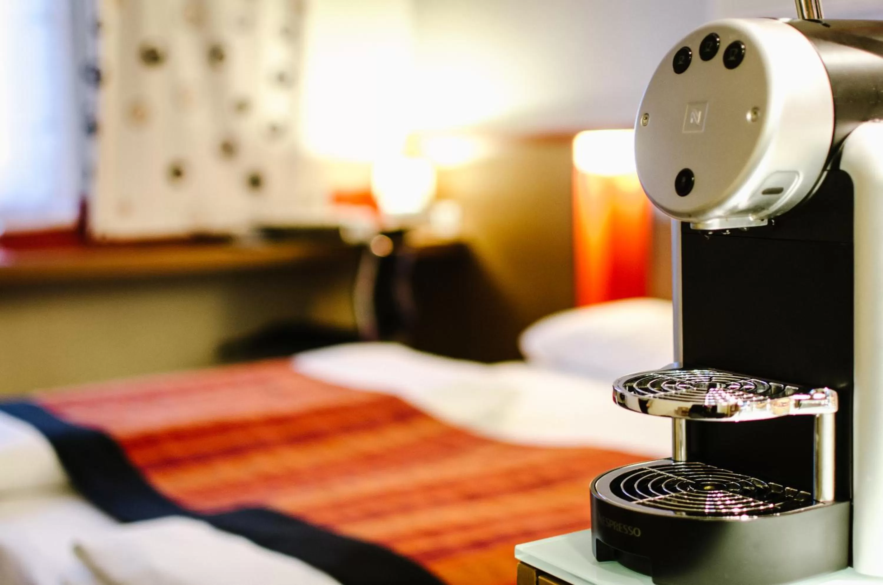 Coffee/tea facilities, Bed in Royal Park Boutique Hotel