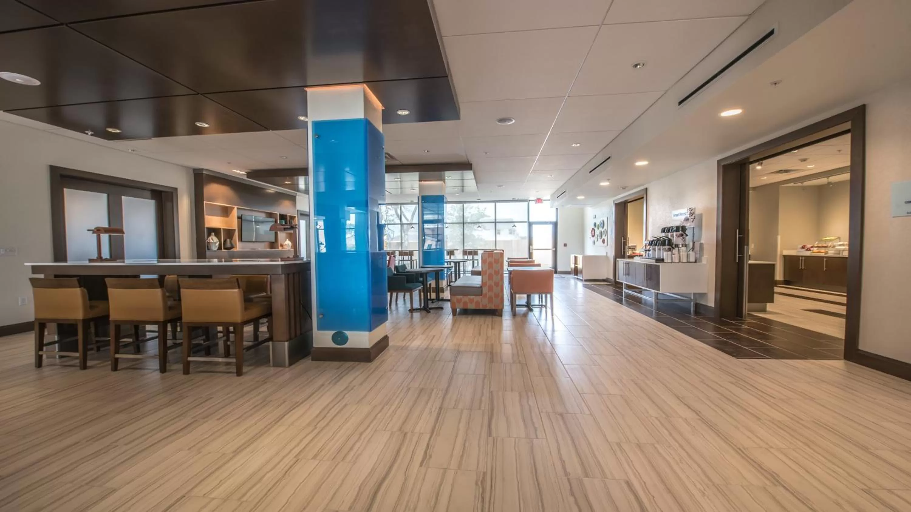 Breakfast in Holiday Inn Express & Suites - Dripping Springs - Austin Area by IHG