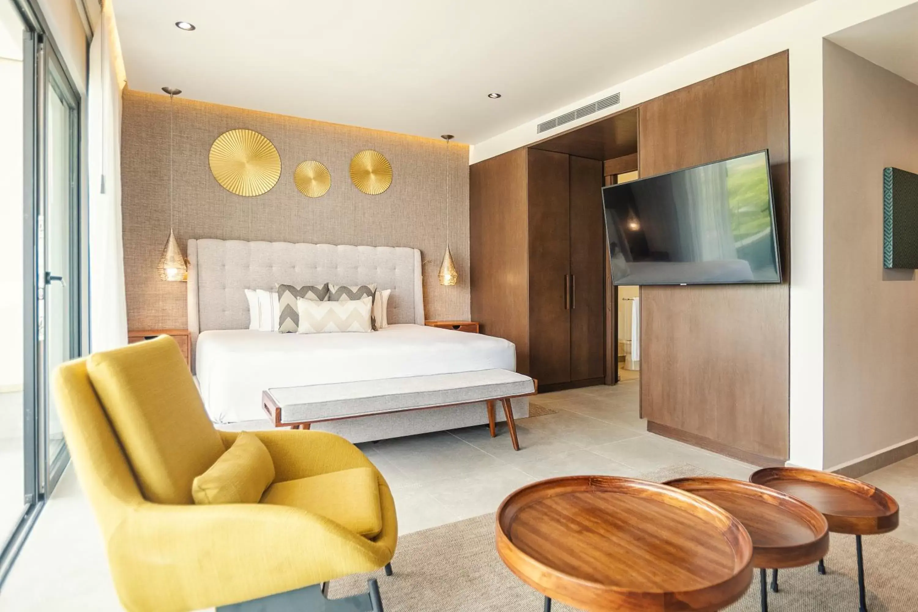 Bedroom, Bed in The Fives Oceanfront Bedroom, Bed in The Fives Oceanfront