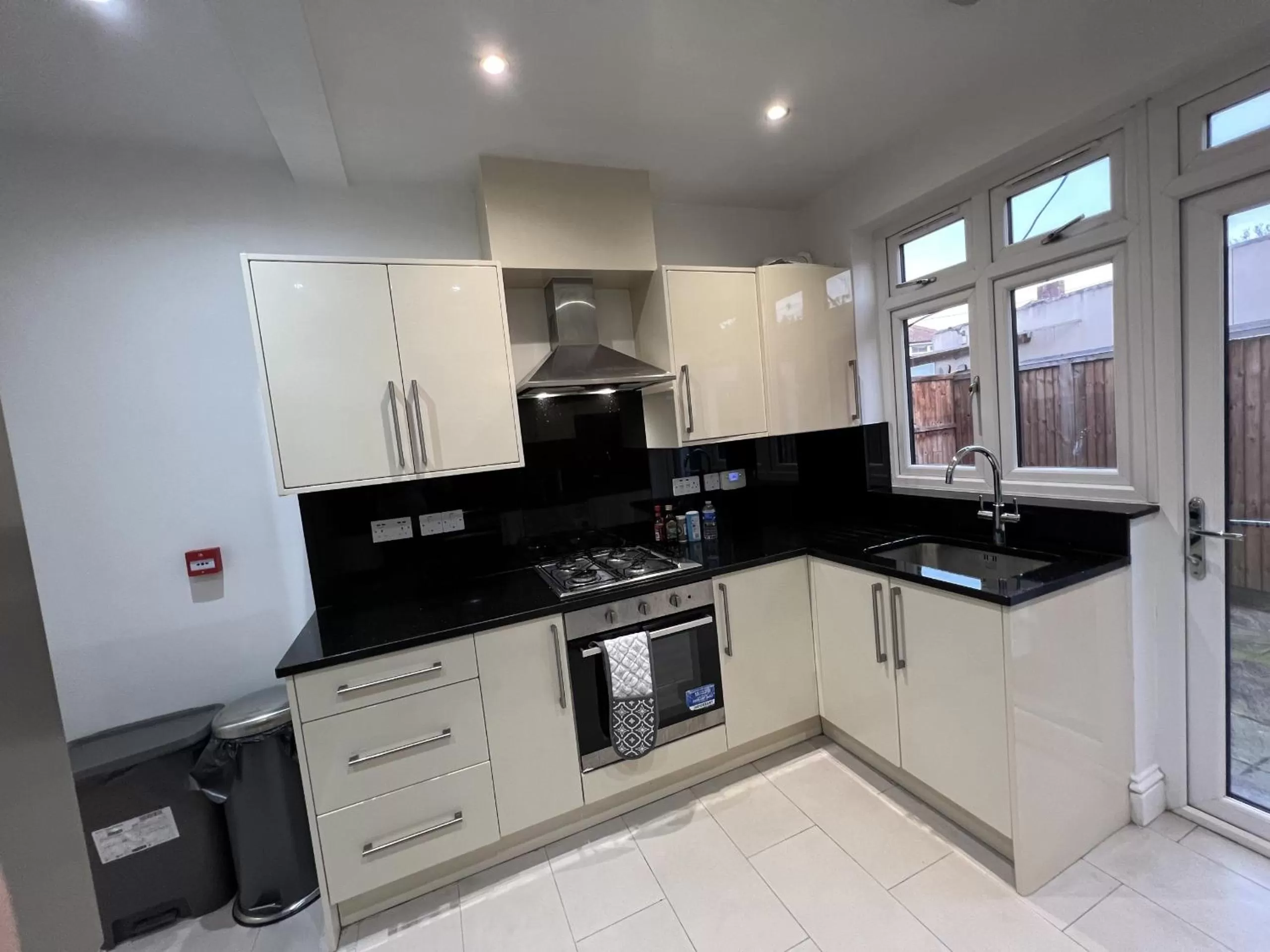 Kitchen or kitchenette in 4 Wharncliffe Drive