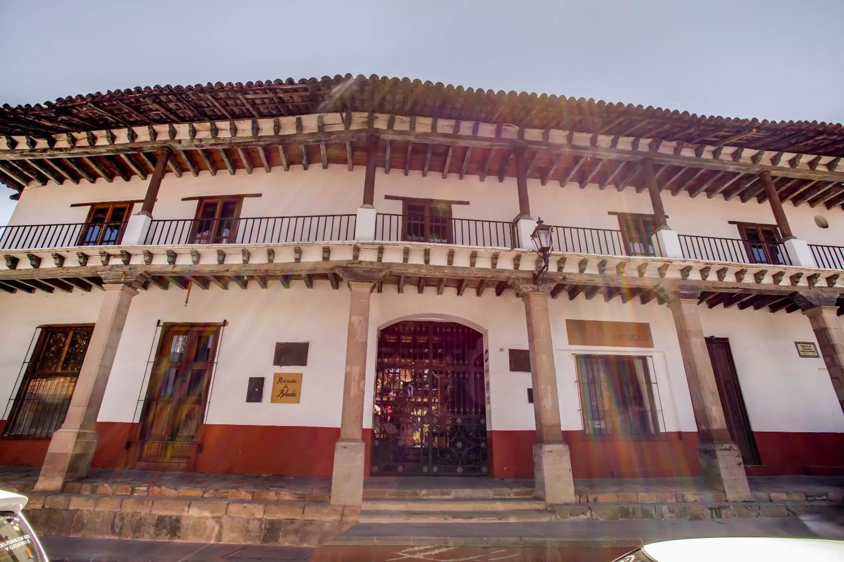 Facade/Entrance in Hotel La Batucada