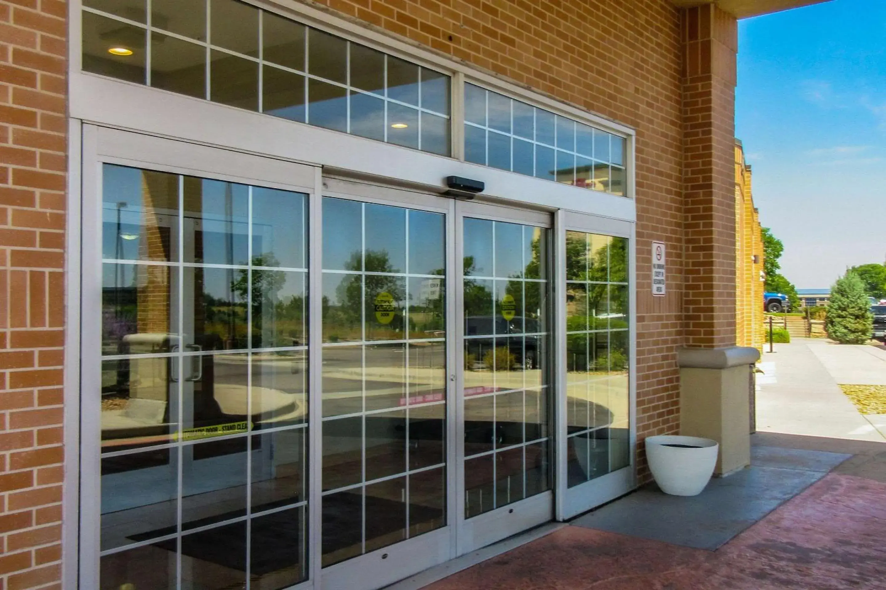 Property building in Holiday Inn Express & Suites Englewood - Denver South by IHG Property building in Holiday Inn Express & Suites Englewood - Denver South by IHG