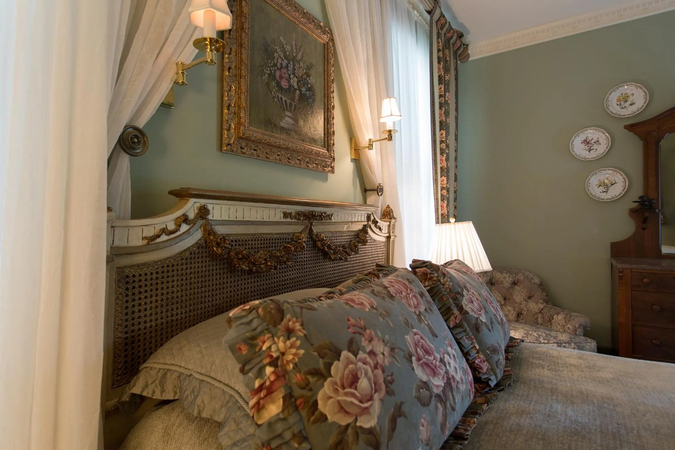 Bedroom, Bed in The Chanler at Cliff Walk