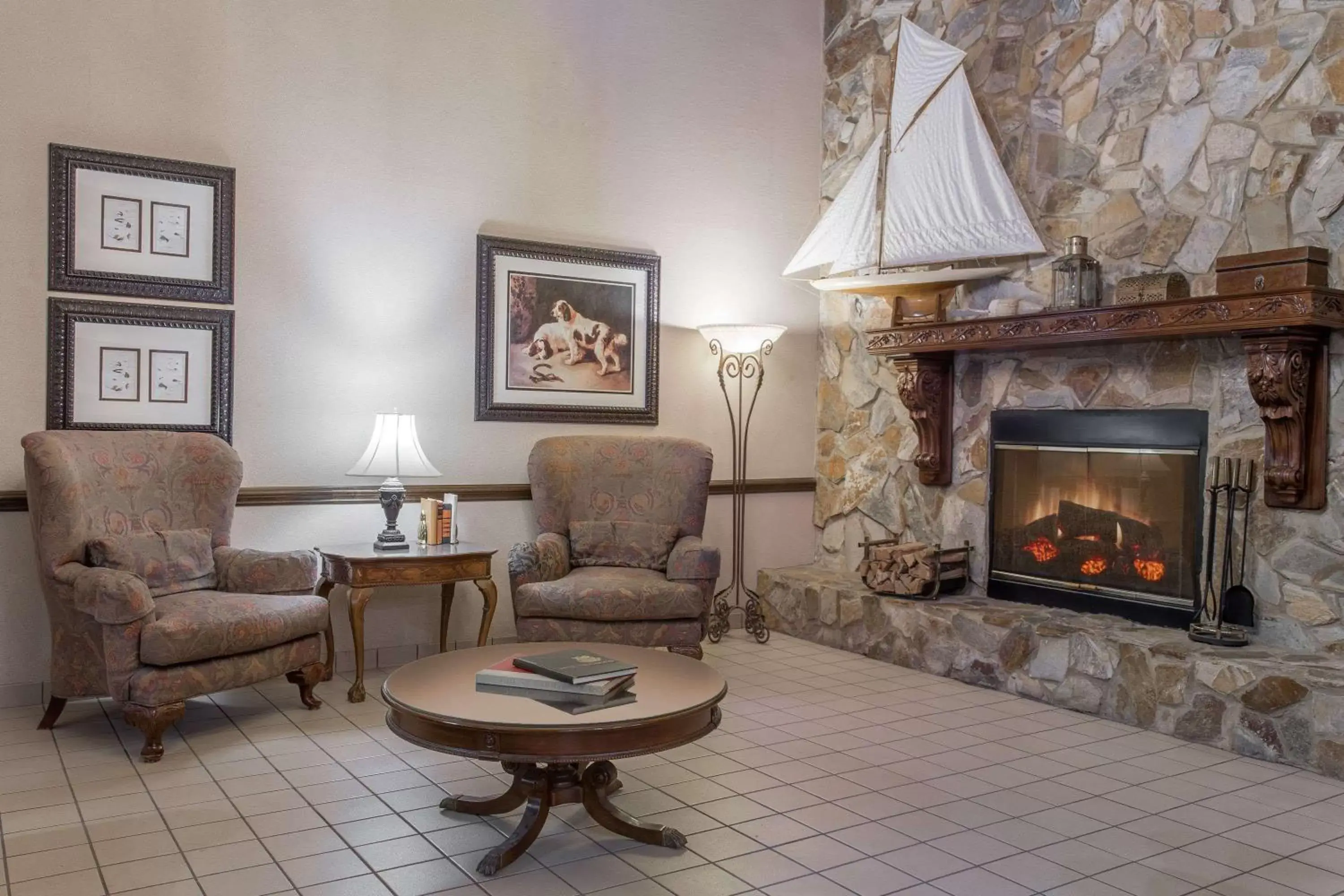 Lobby or reception, Seating Area in Days Inn by Wyndham Lexington