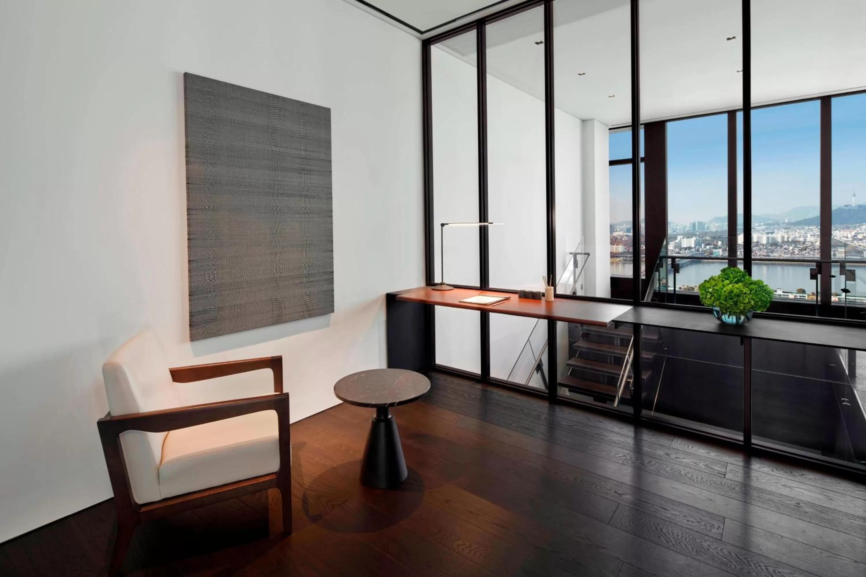 Photo of the whole room in JW Marriott Hotel Seoul