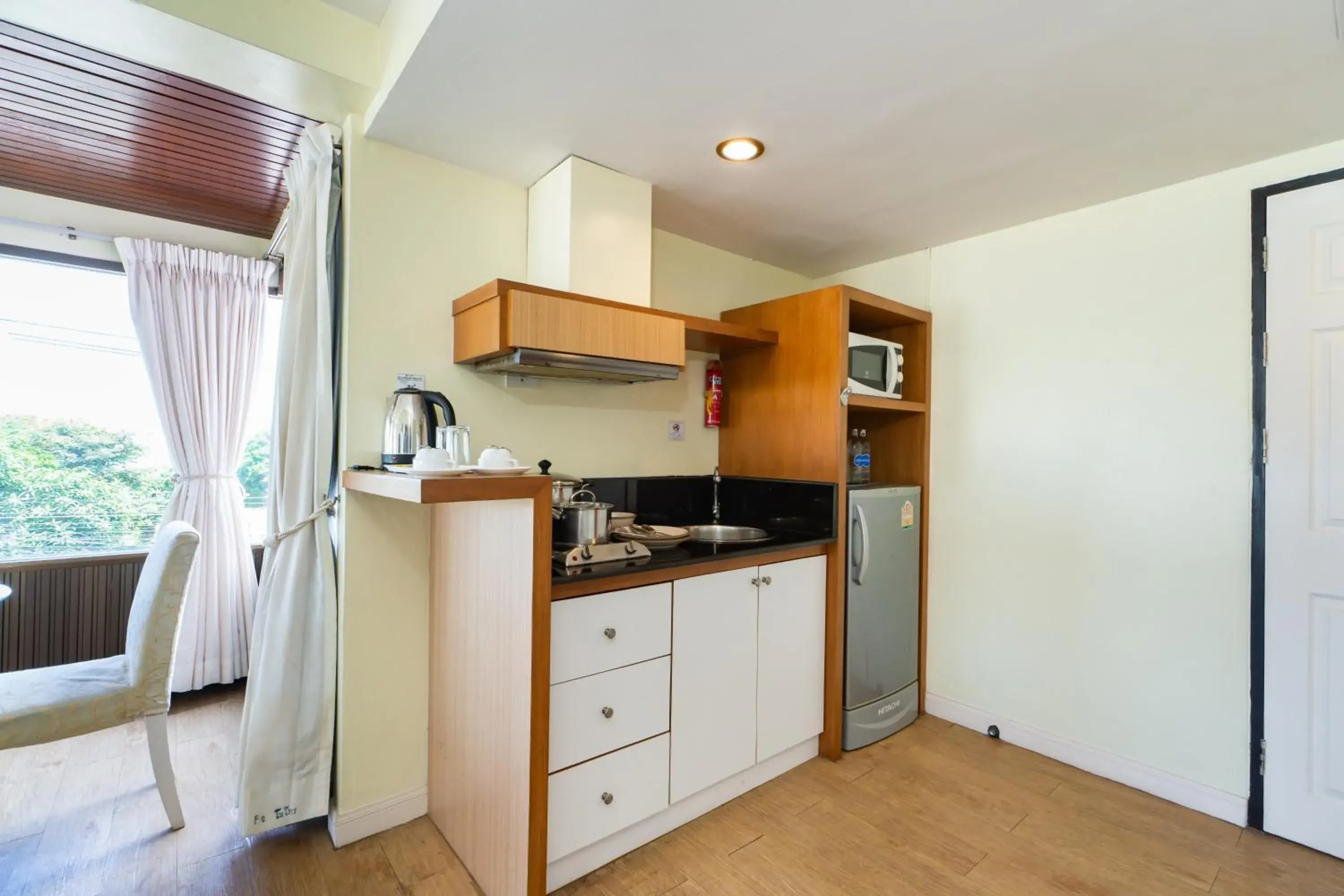 Kitchen or kitchenette, Kitchen/Kitchenette in Bella Villa Metro