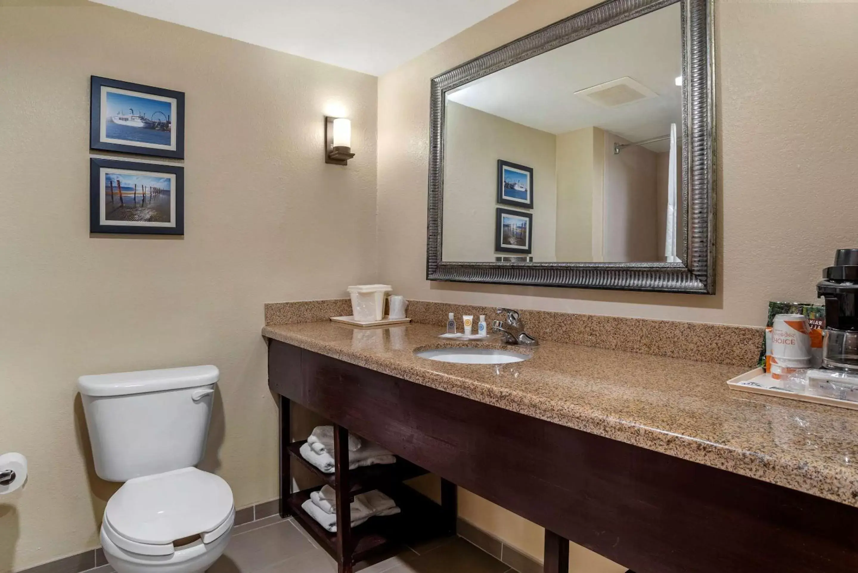 Photo of the whole room, Bathroom in Comfort Suites Gulfport