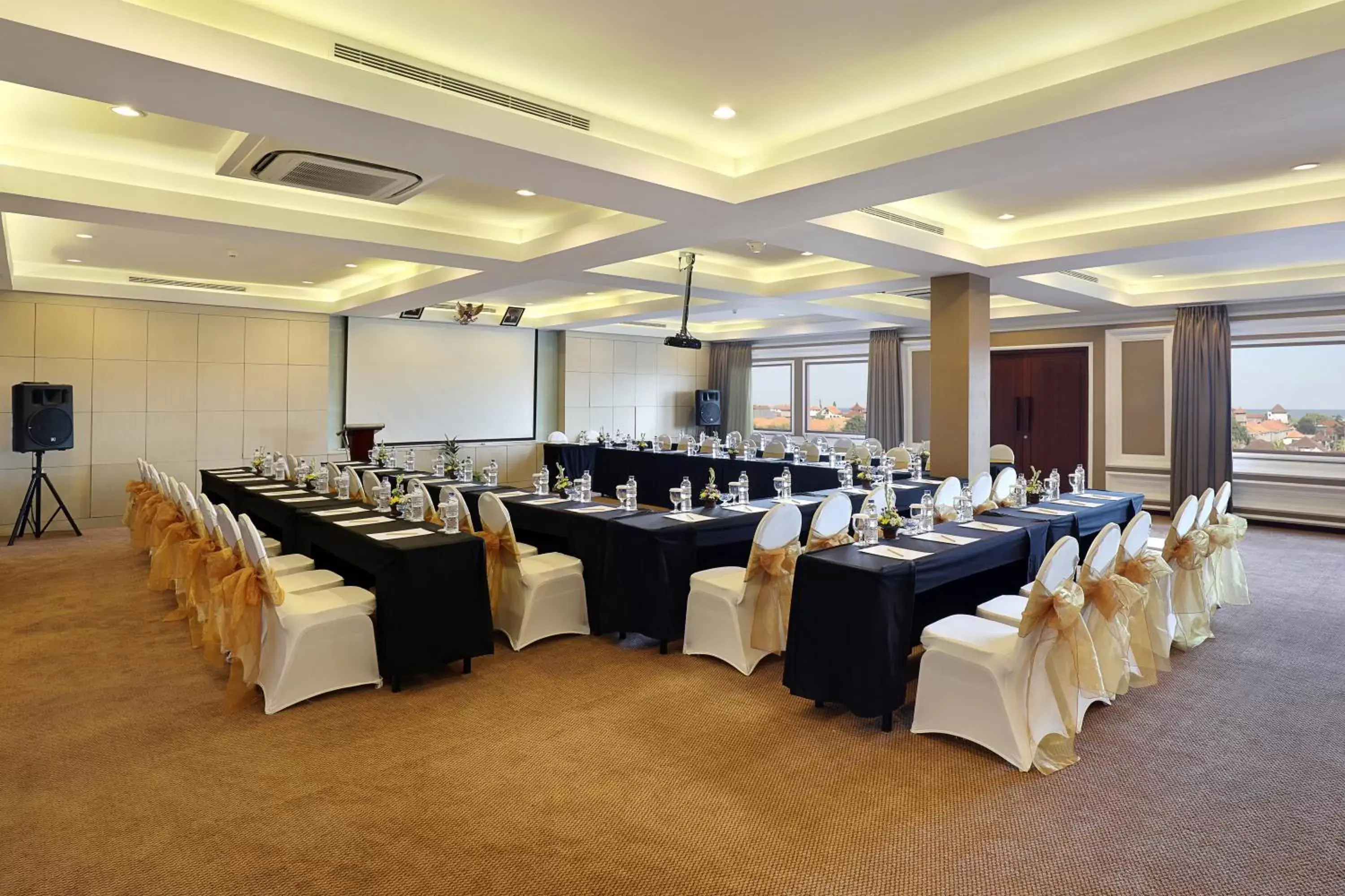 Meeting/conference room in Harper Kuta Hotel by ASTON