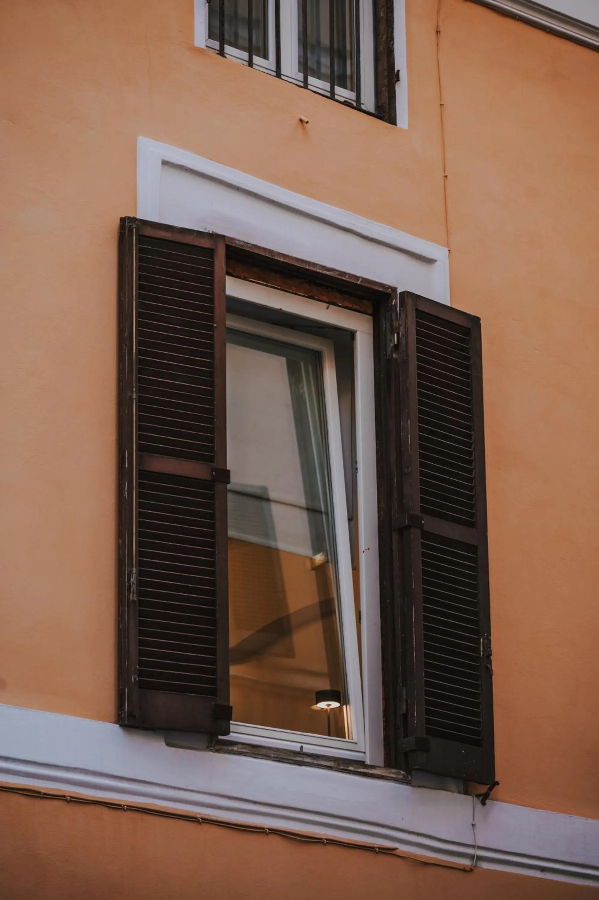 Property building in Albergo Delle Regioni, Barberini - Fontana di Trevi