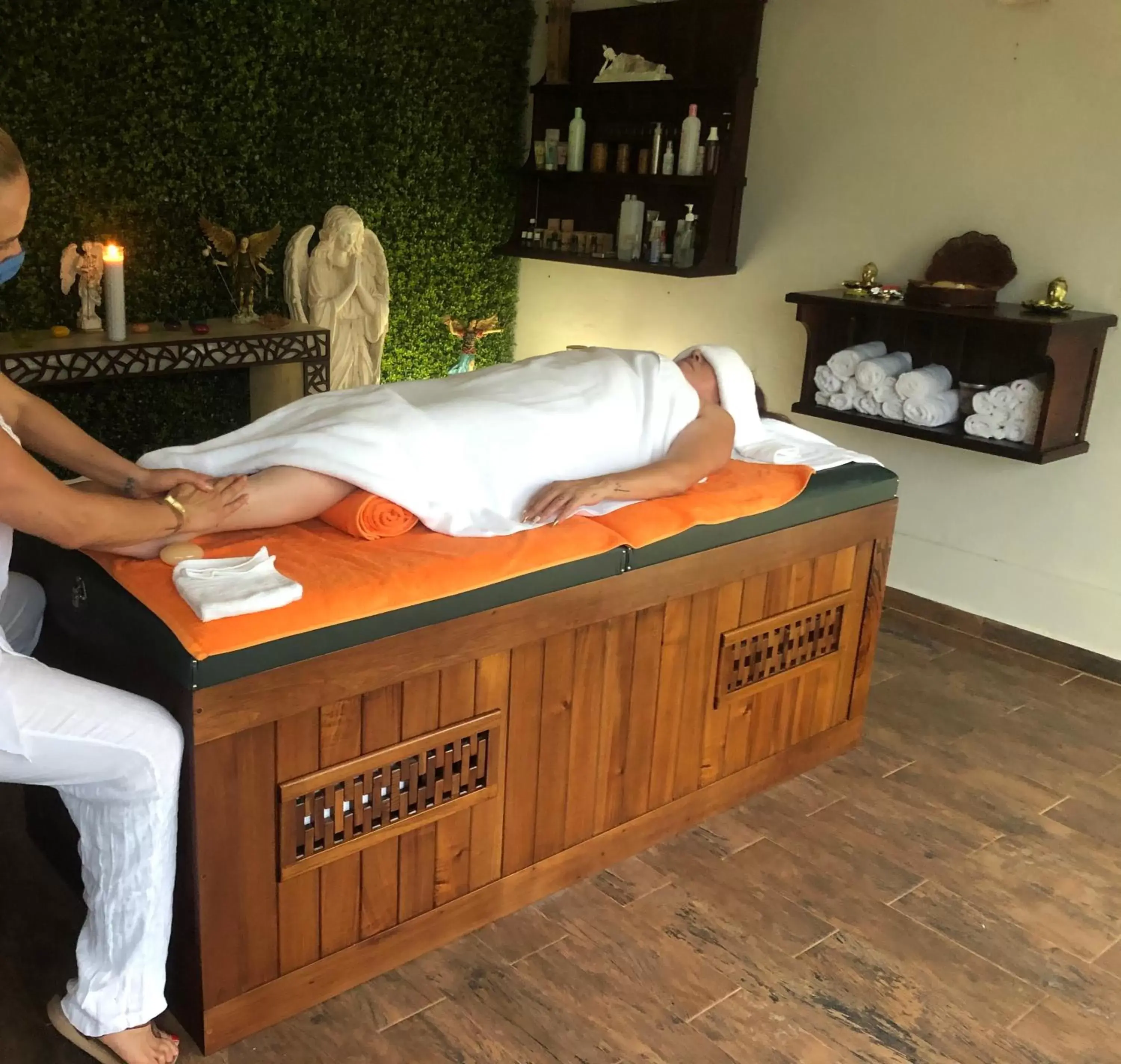 Massage in Ananta Hotel