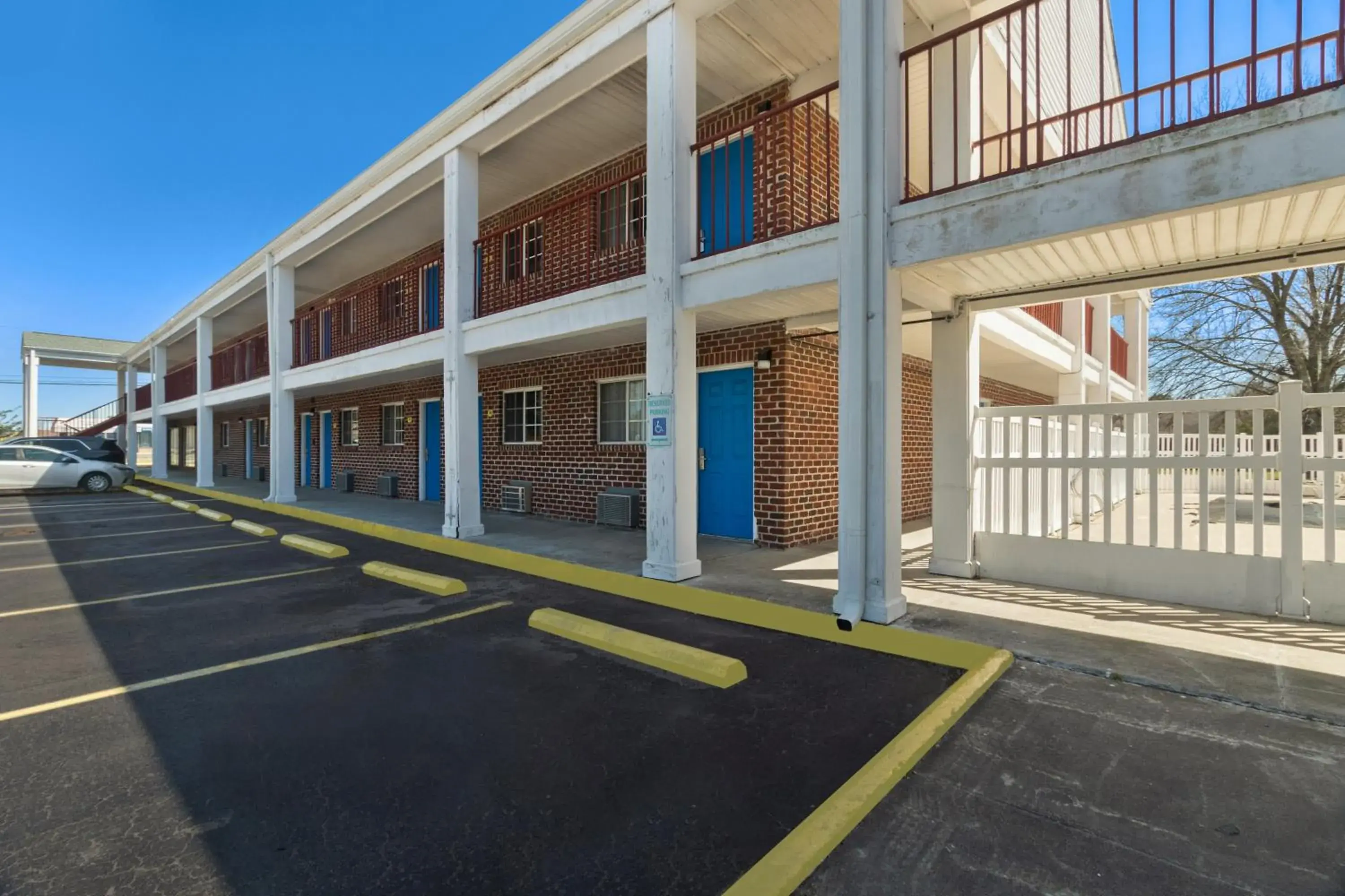 Property building in Americas Best Value Inn Edenton Property building in Americas Best Value Inn Edenton