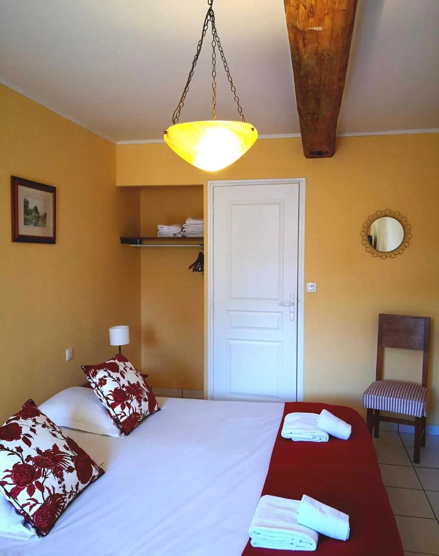 Bed in Anjou Golf and Country Club