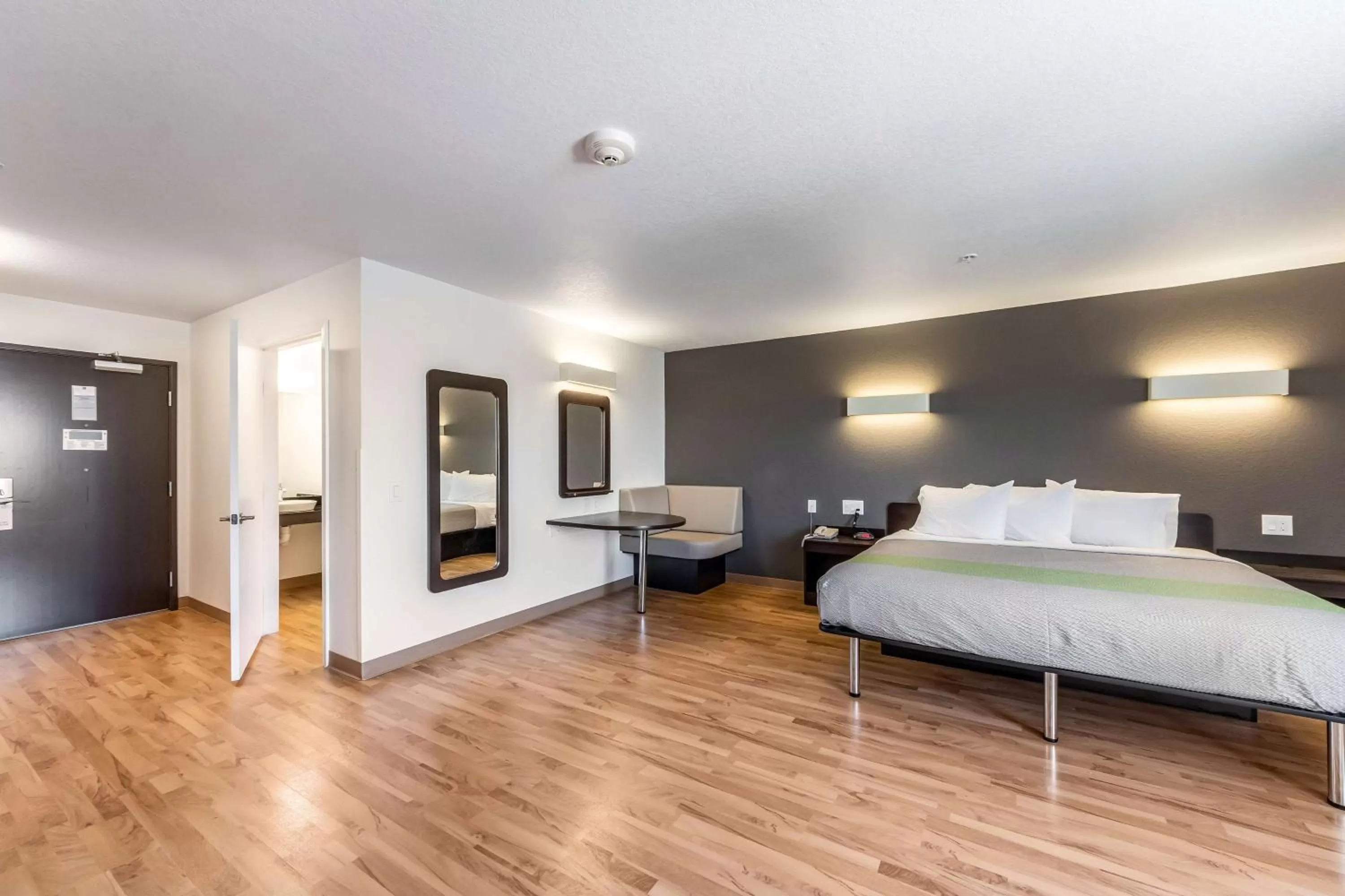 Seating area, Bed in Studio 6-San Marcos, TX