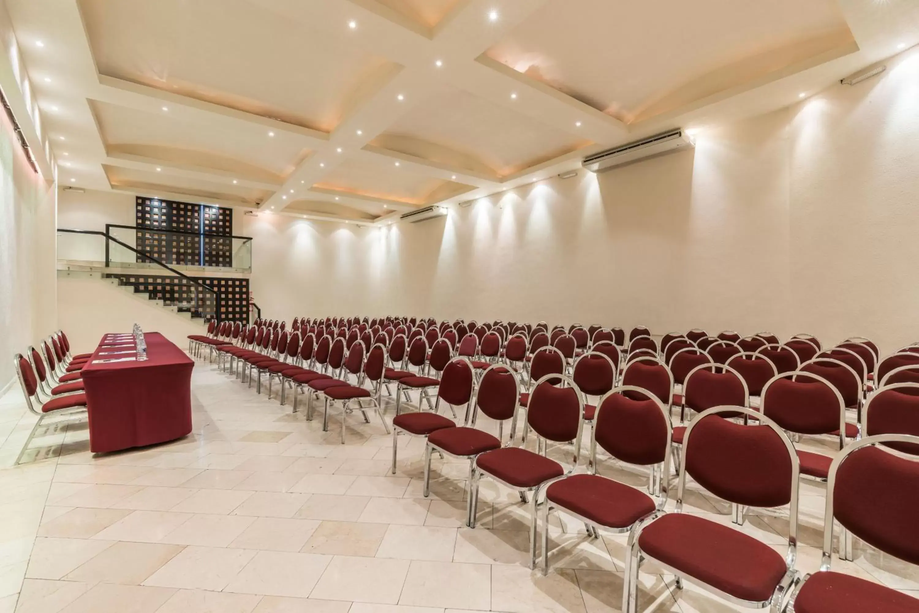 Meeting/conference room in Hotel Abadia Tradicional