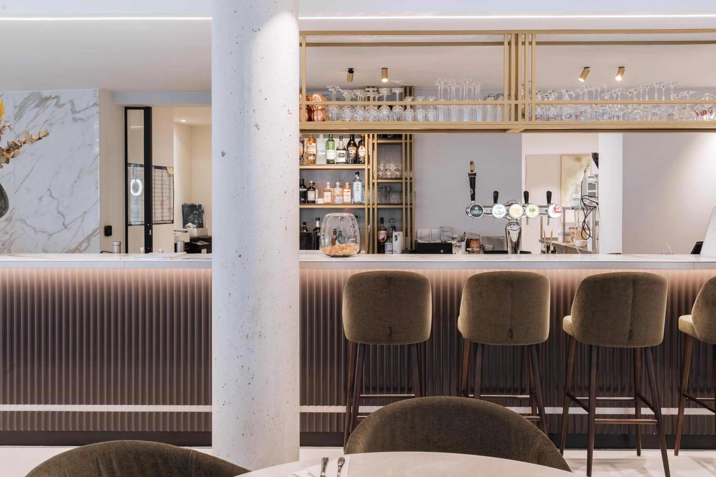 Lounge or bar in The CORNR Hotel