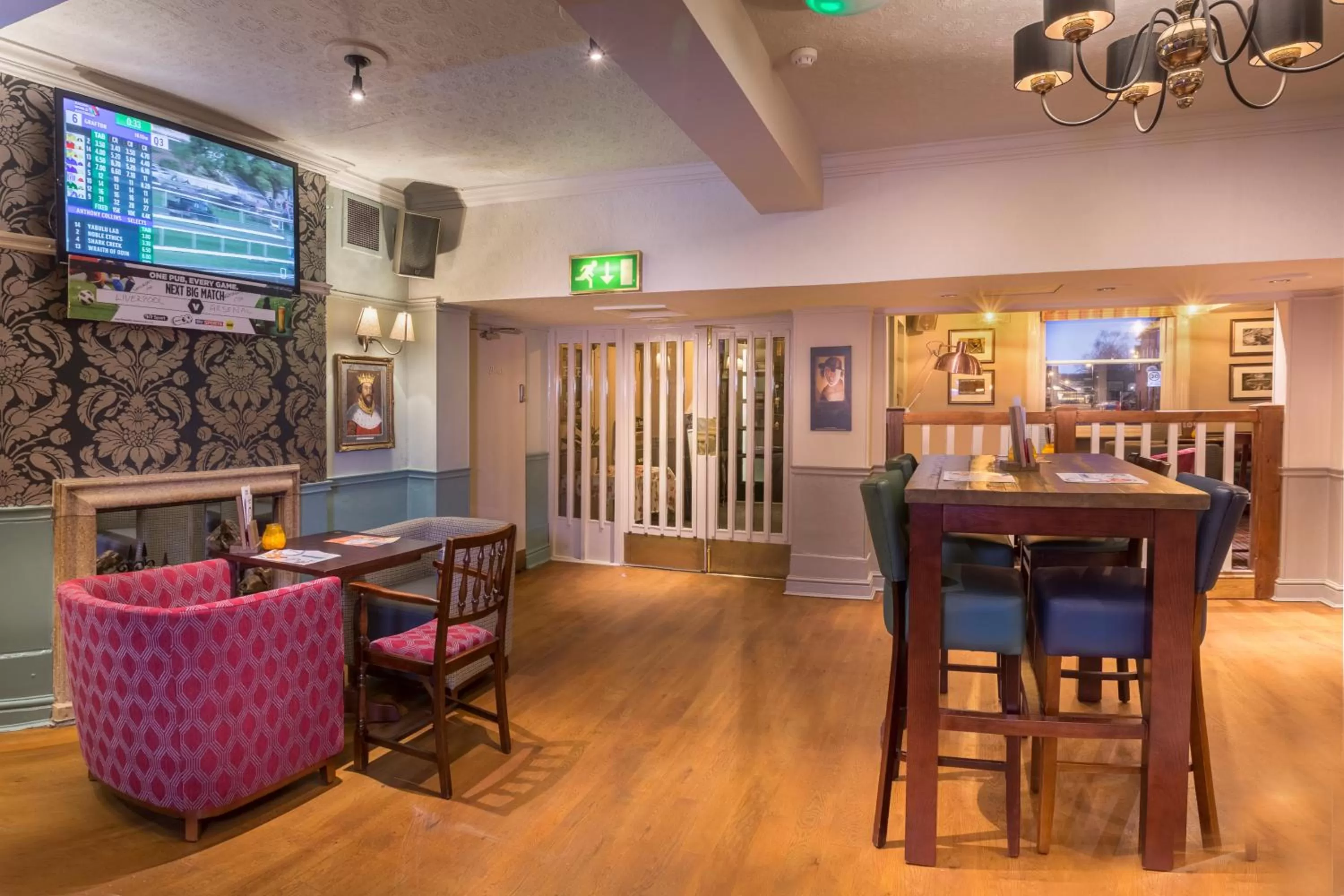 Dining area in The George Inn