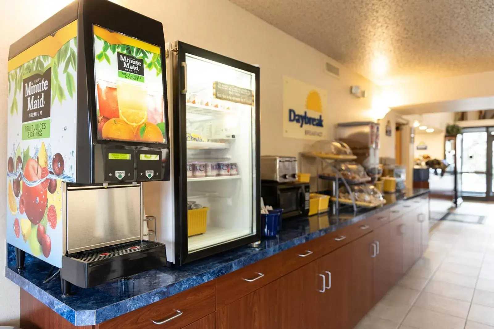 Continental breakfast in Days Inn by Wyndham Kuttawa/Eddyville