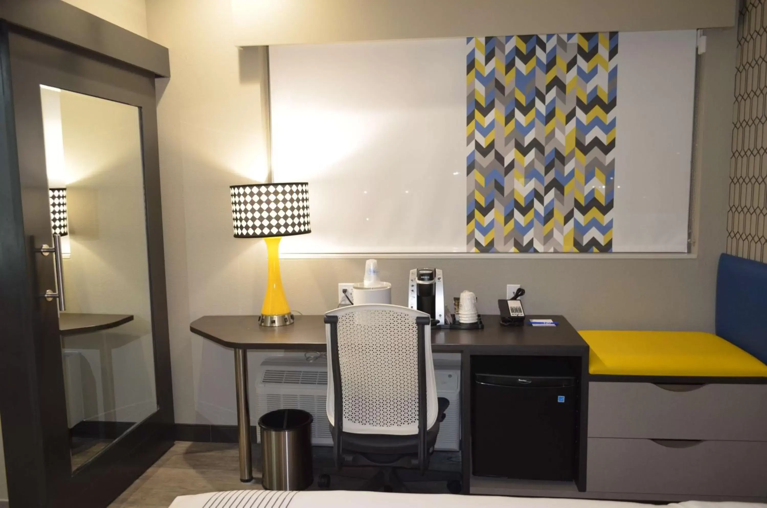 King Room with Communication Assistance in GLō Best Western Tulsa-Catoosa East Route 66 King Room with Communication Assistance in GLō Best Western Tulsa-Catoosa East Route 66