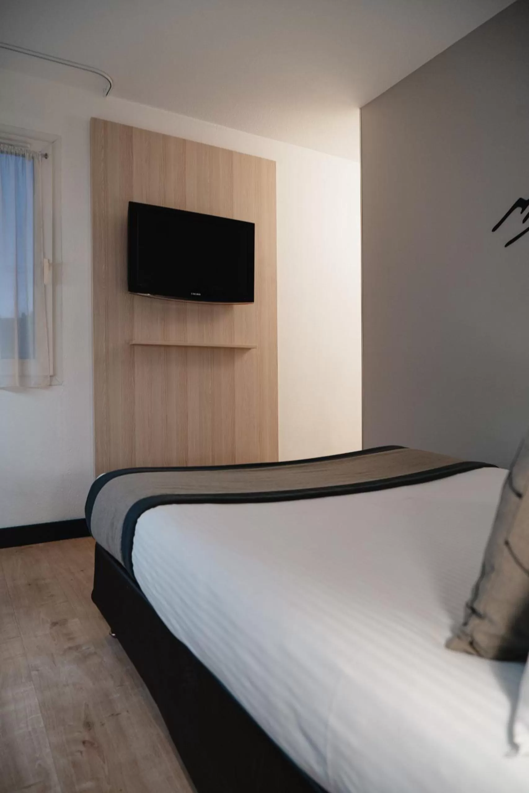 Bedroom, Bed in Best Western Hôtel International