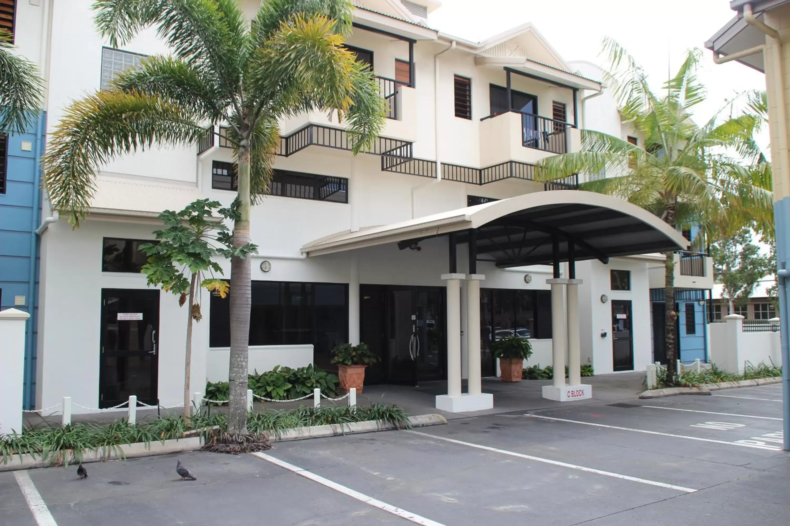 Facade/entrance, Property Building in Cairns Queens Court