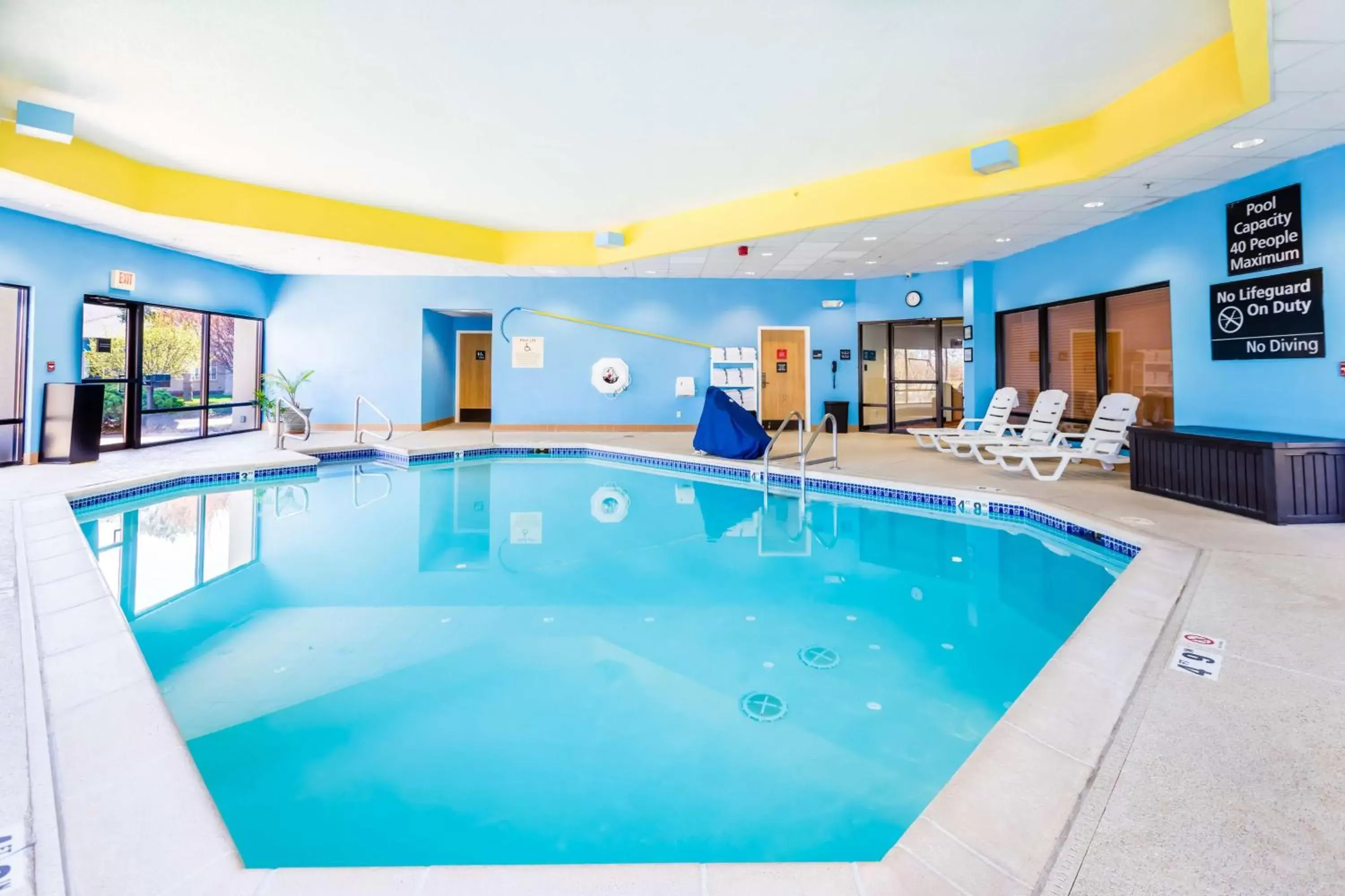 Pool view in Hampton Inn St Charles St Peters Pool view in Hampton Inn St Charles St Peters