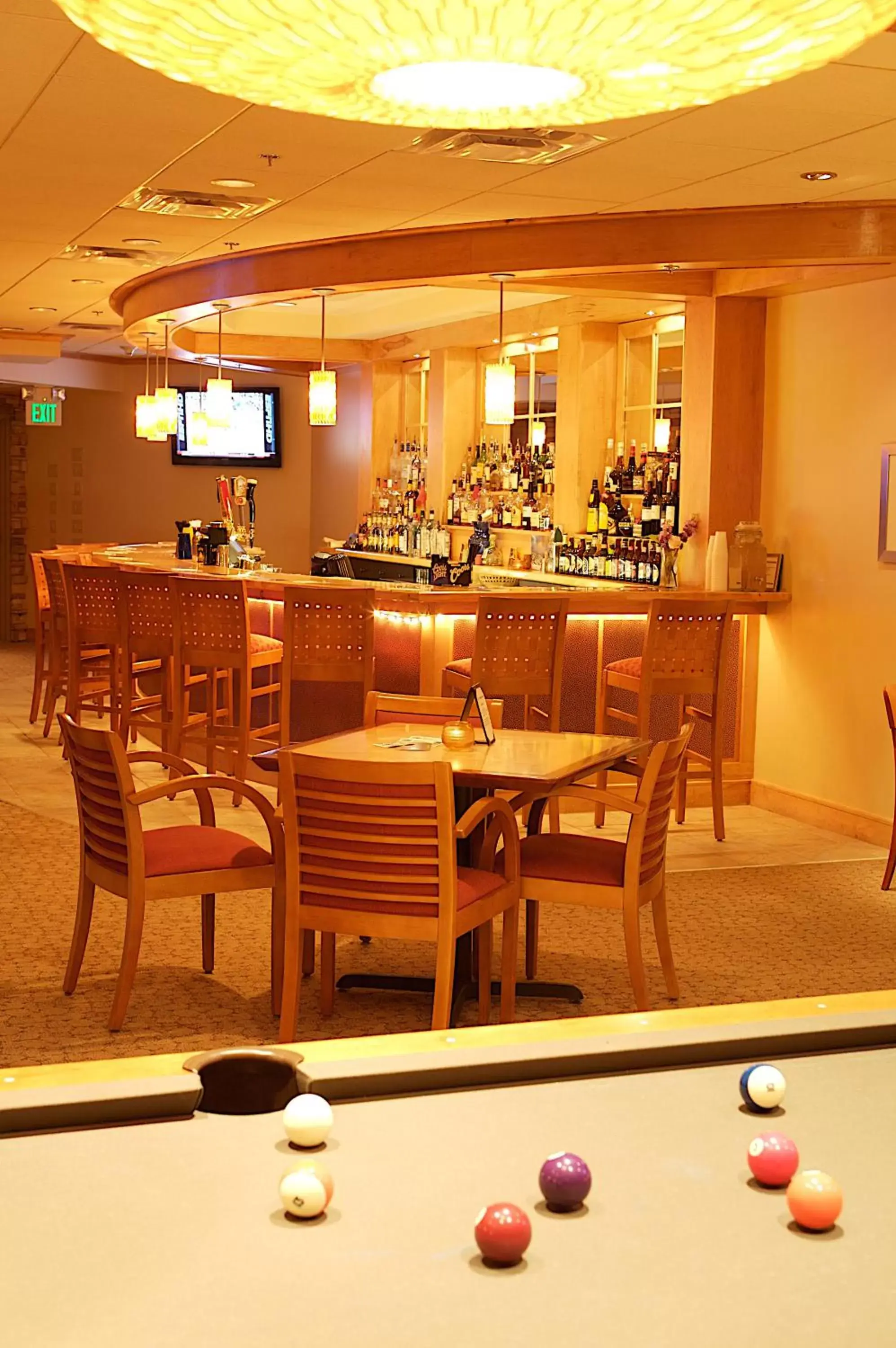 Restaurant/places to eat, Billiards in Beaver Run Resort