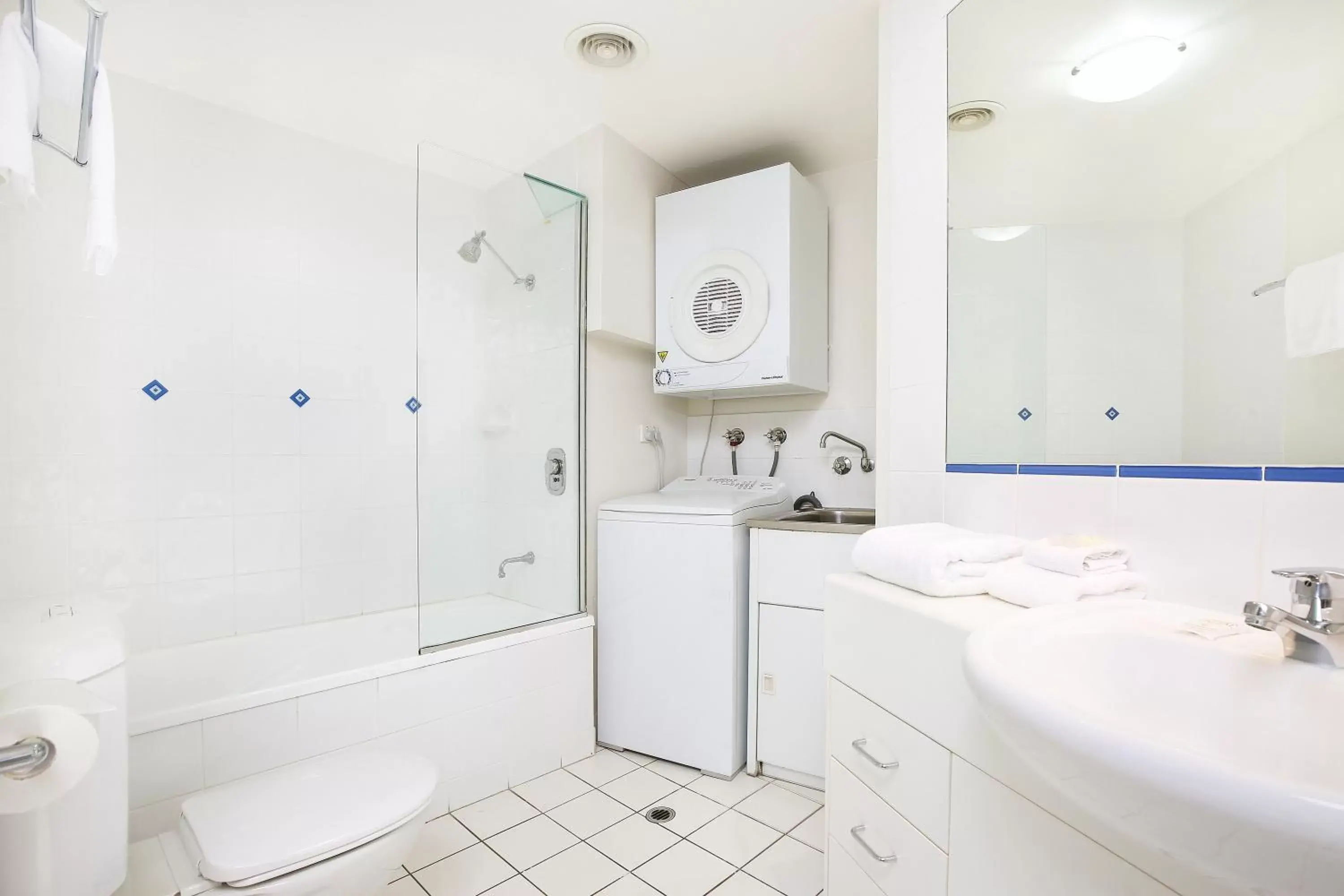 Shower, Bathroom in Watermark Resort Caloundra