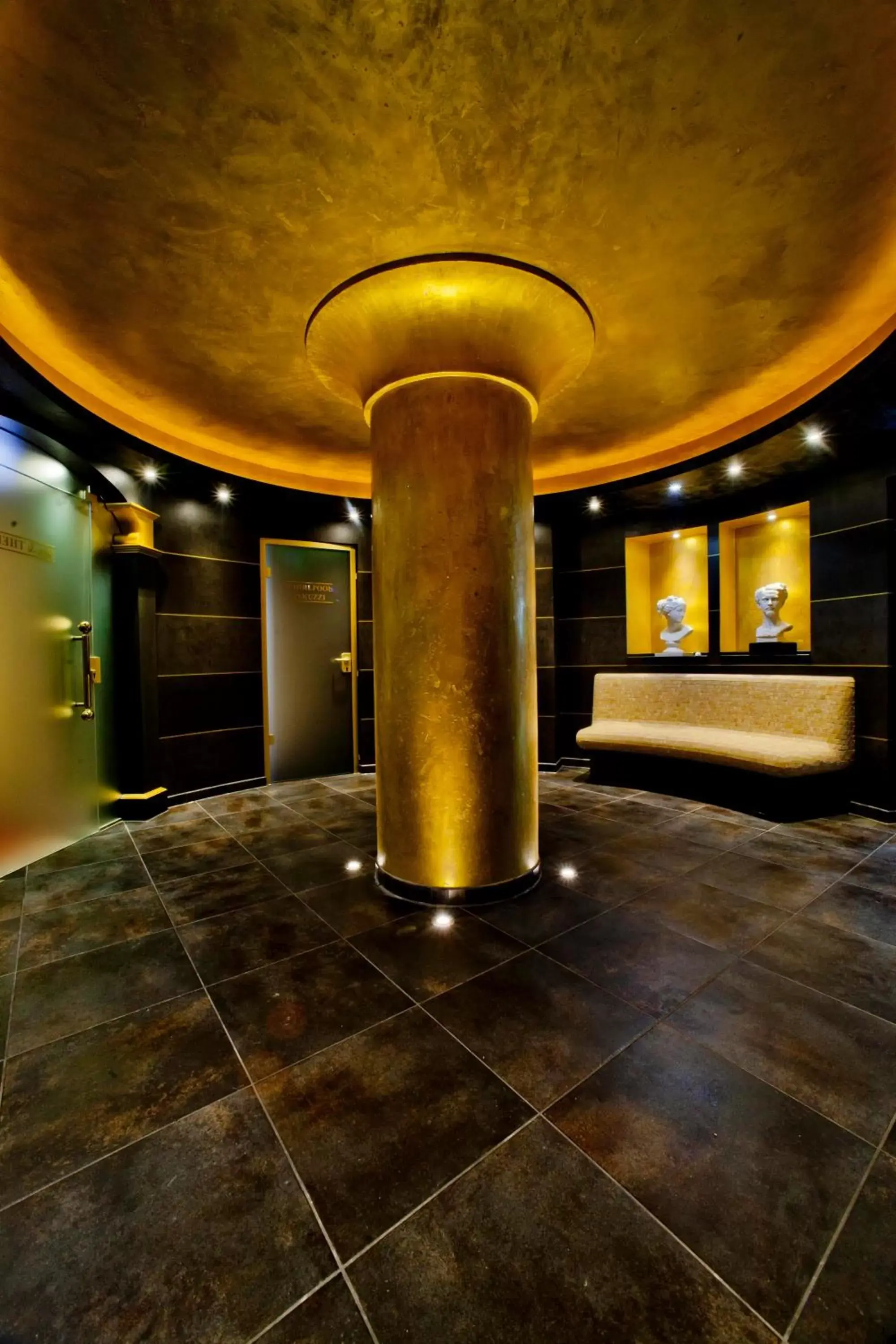 Spa and wellness centre/facilities, Lobby/Reception in Hotel Schlosskrone