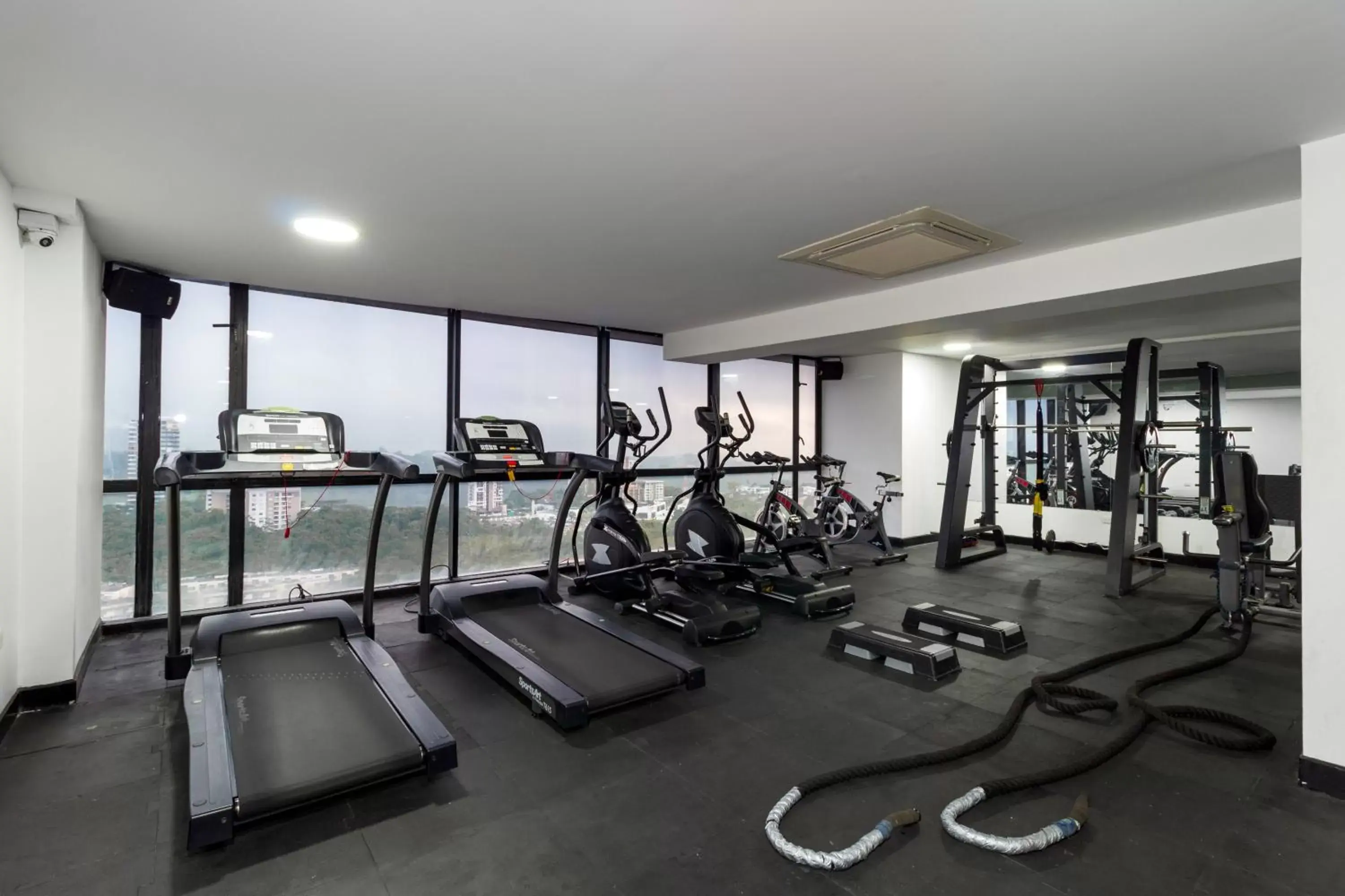 Fitness centre/facilities in Hotel Mocawa Plaza Armenia Fitness centre/facilities in Hotel Mocawa Plaza Armenia