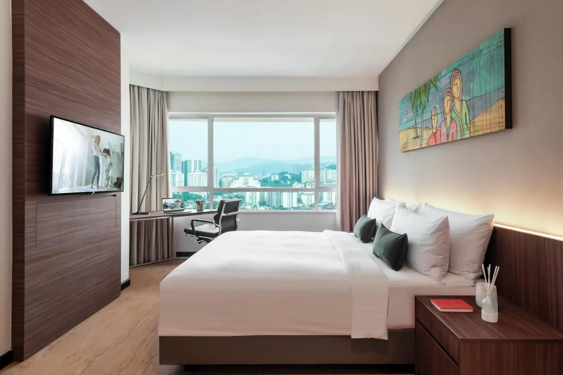 Bed in Oakwood Hotel and Residence Kuala Lumpur