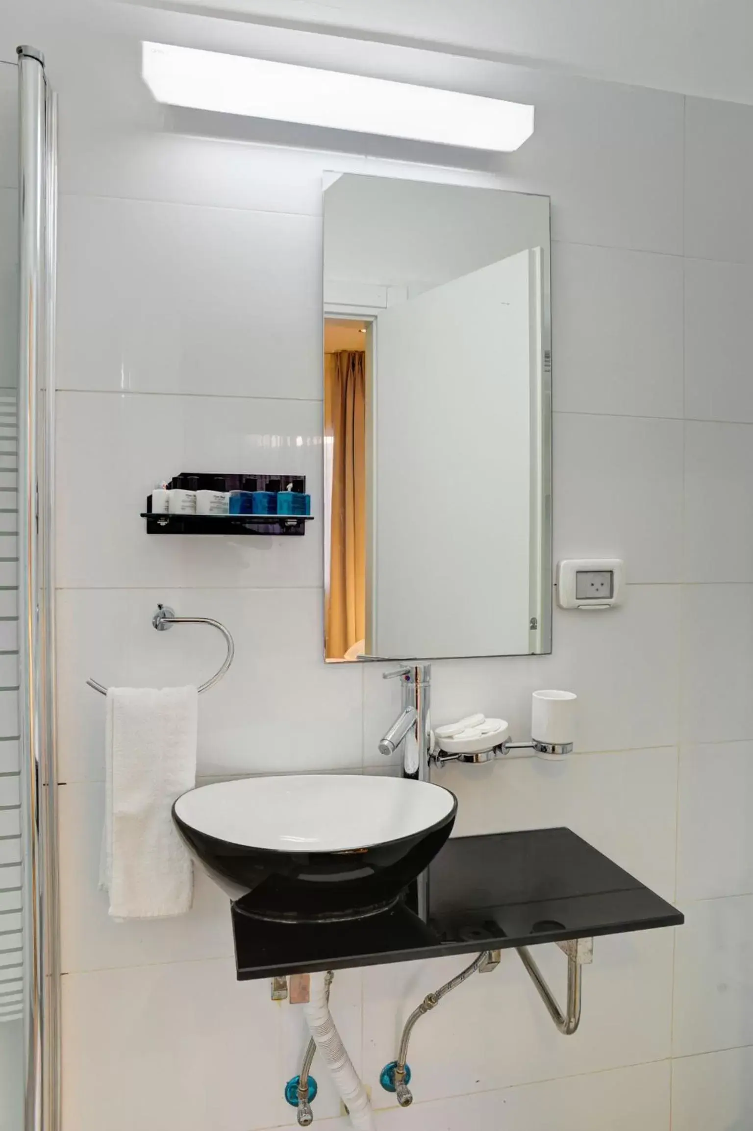 Bathroom in Geula Suites