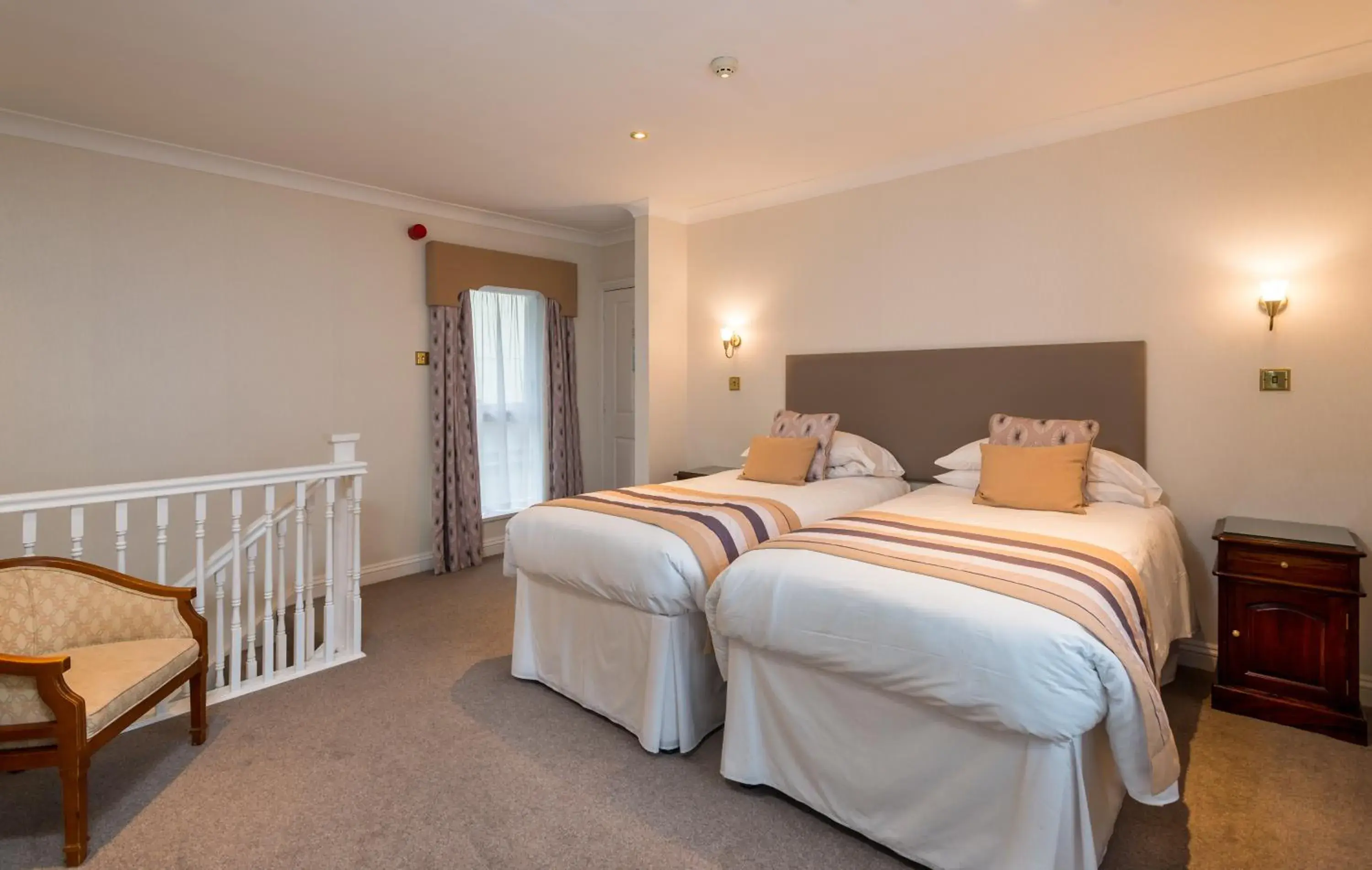 Bed in Glen-Yr-Afon House Hotel